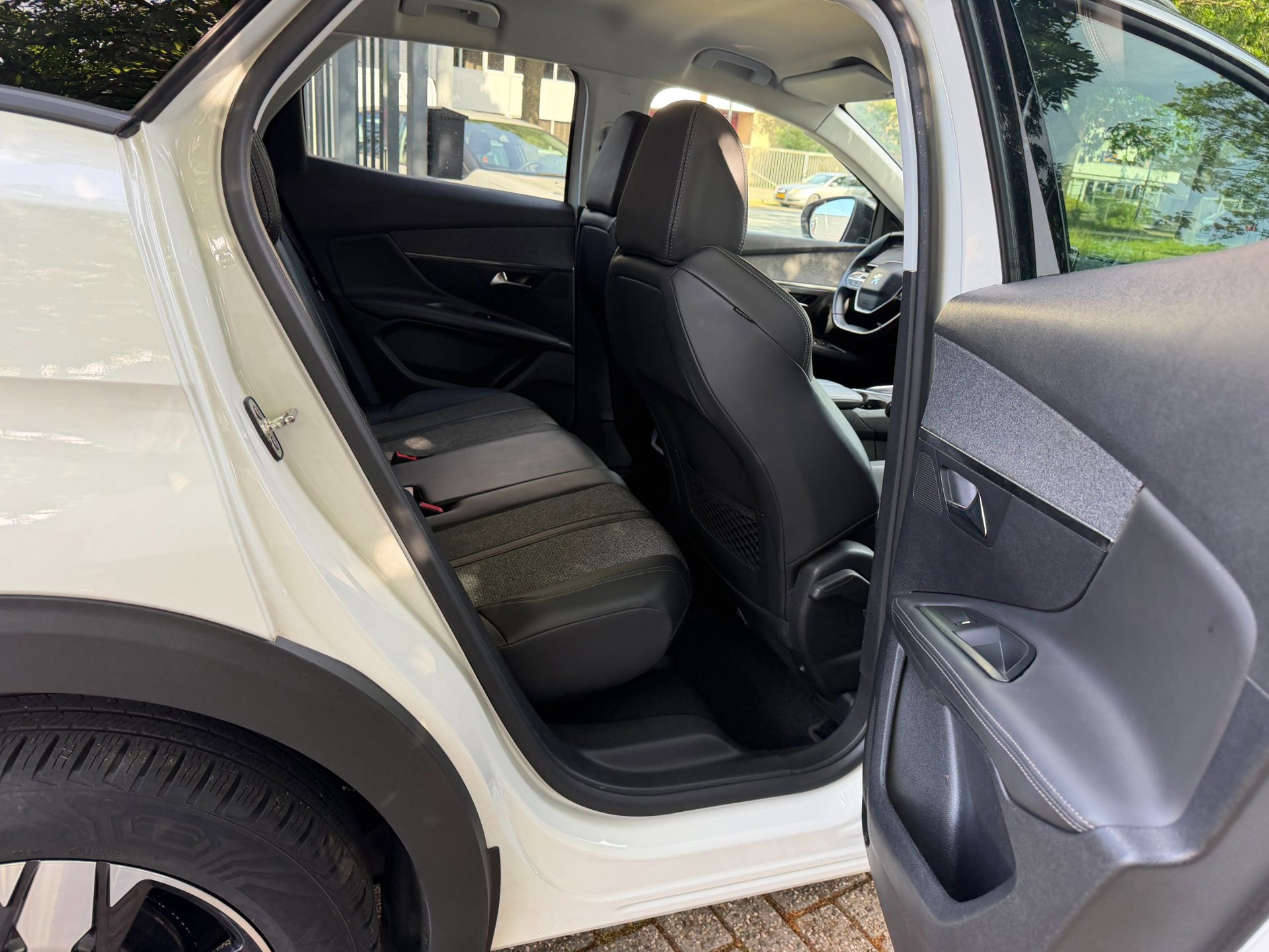 Peugeot 3008 1.2 PureTech Allure Parelmour wit (2018), foto 65