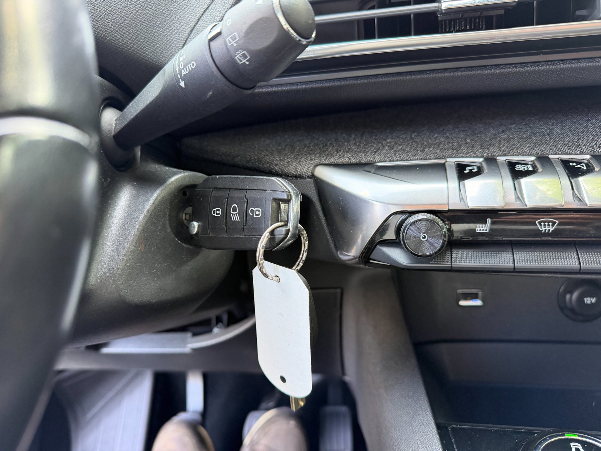 Peugeot 3008 1.2 PureTech Allure Parelmour wit (2018), foto 92
