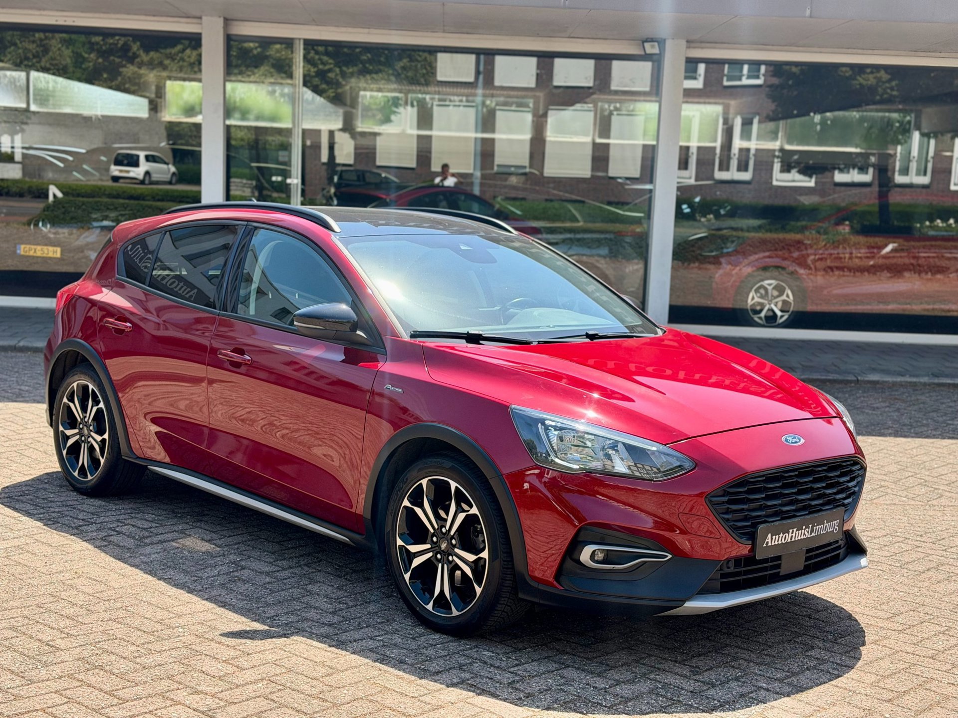 Ford Focus 1.0 EcoBoost Vignale (2020), foto 2