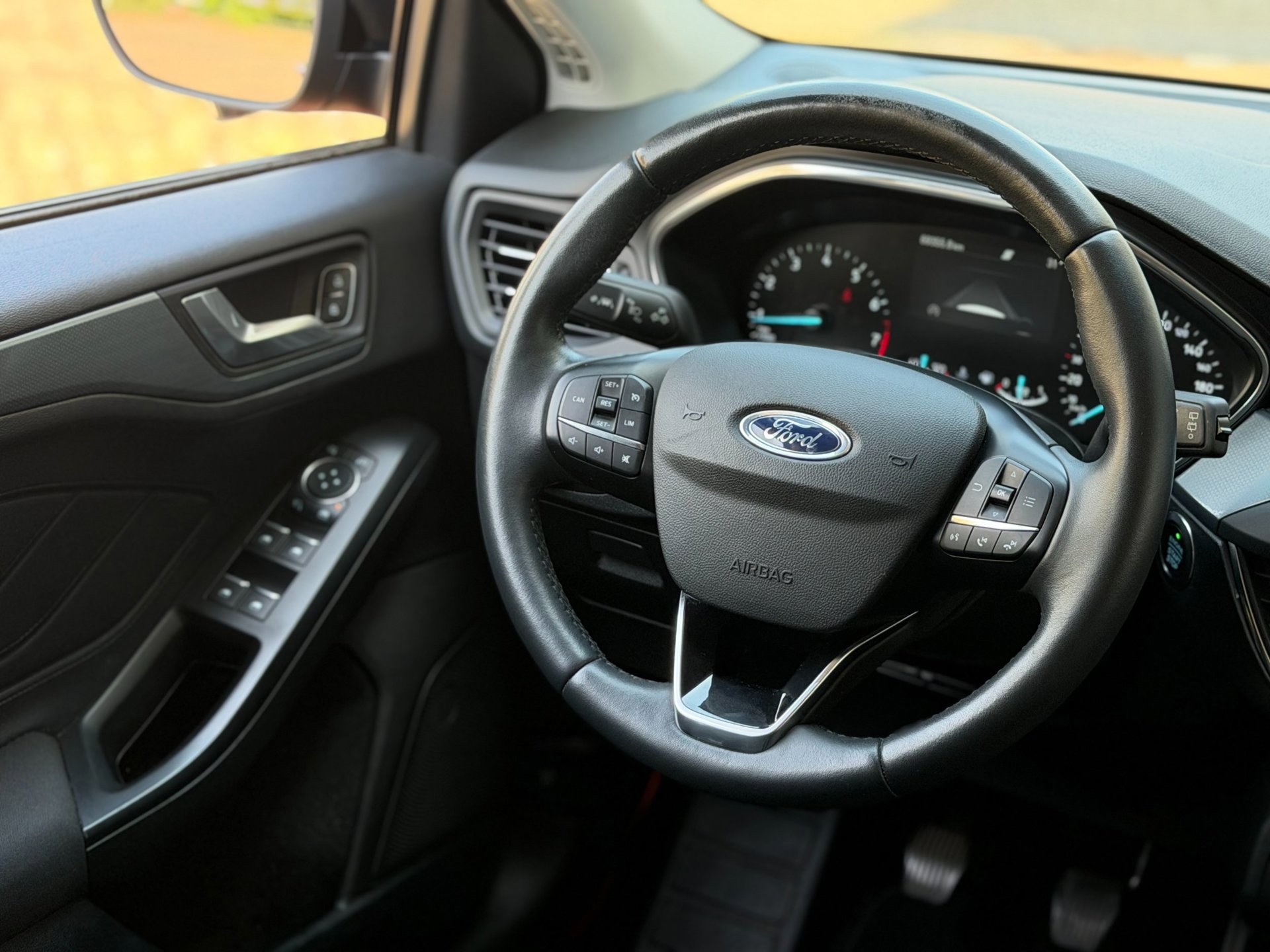 Ford Focus 1.0 EcoBoost Vignale (2020), foto 17