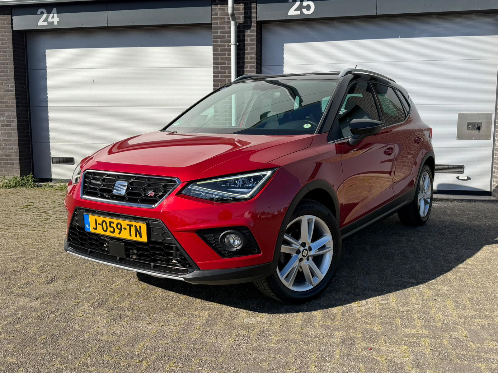 Seat Arona 1.0 TSI Xcellence Business Intense (2019), foto 1