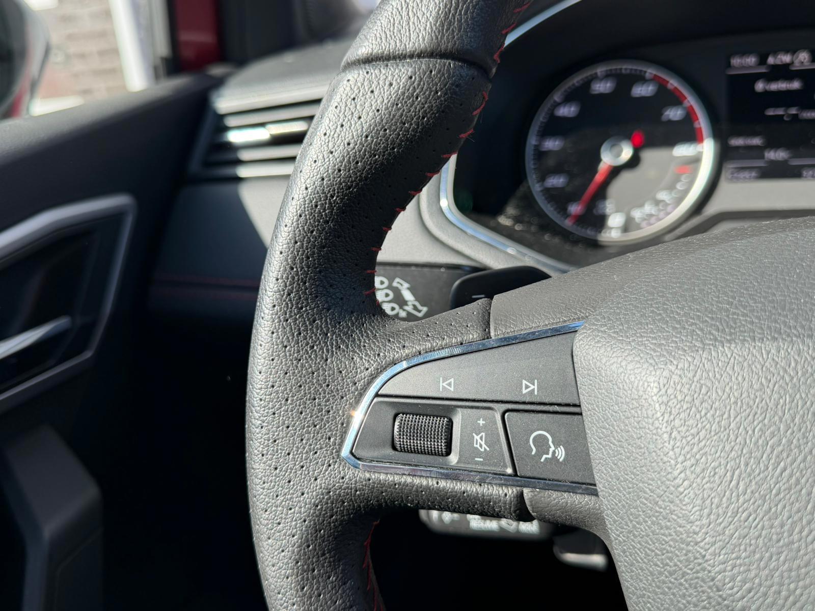 Seat Arona 1.0 TSI Xcellence Business Intense (2019), foto 12