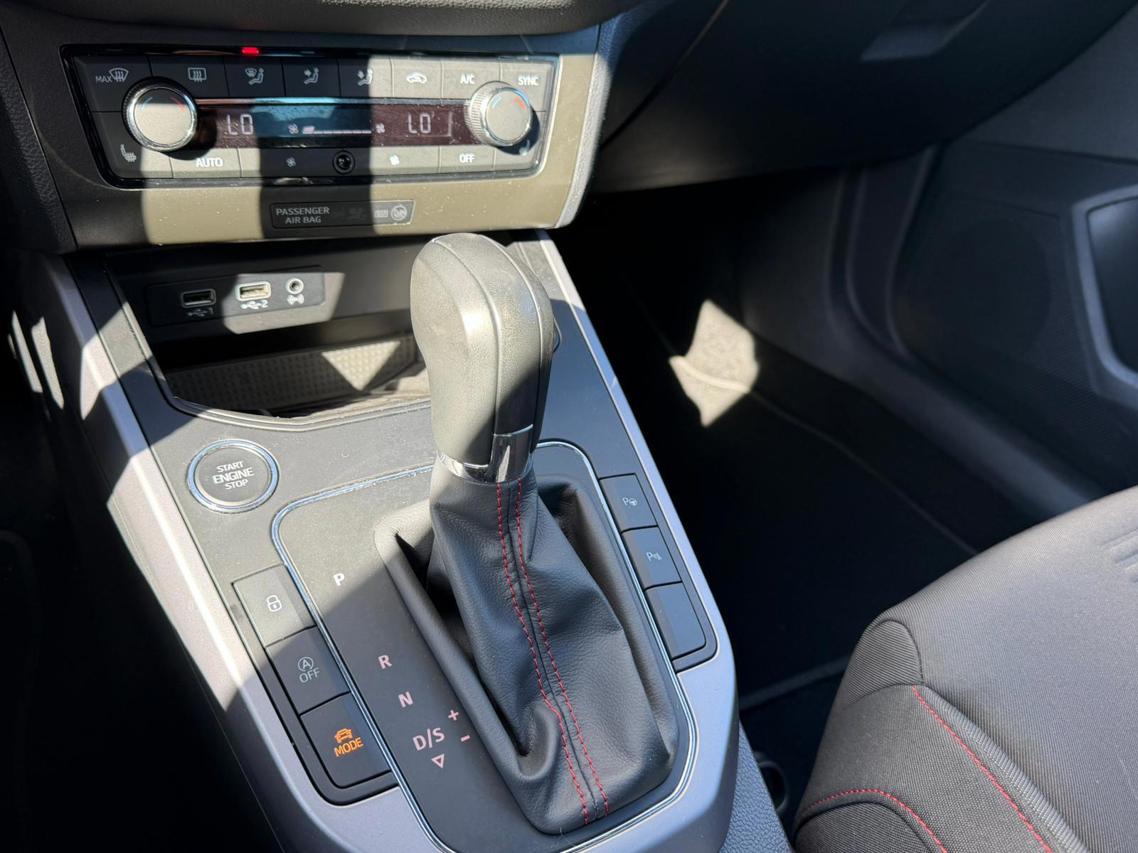 Seat Arona 1.0 TSI Xcellence Business Intense (2019), foto 19