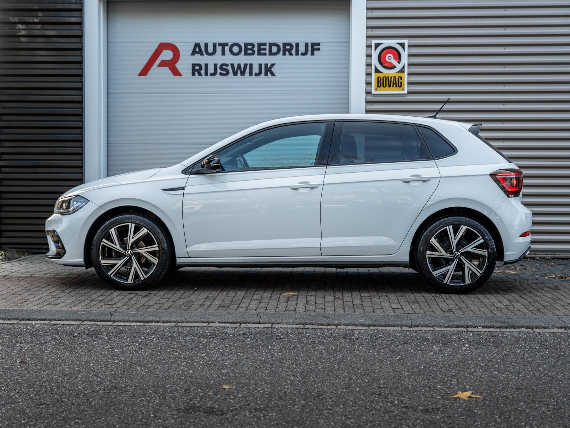 Volkswagen Polo 1.0 TSI 3xR-Line IQ.Light (2023), foto 2
