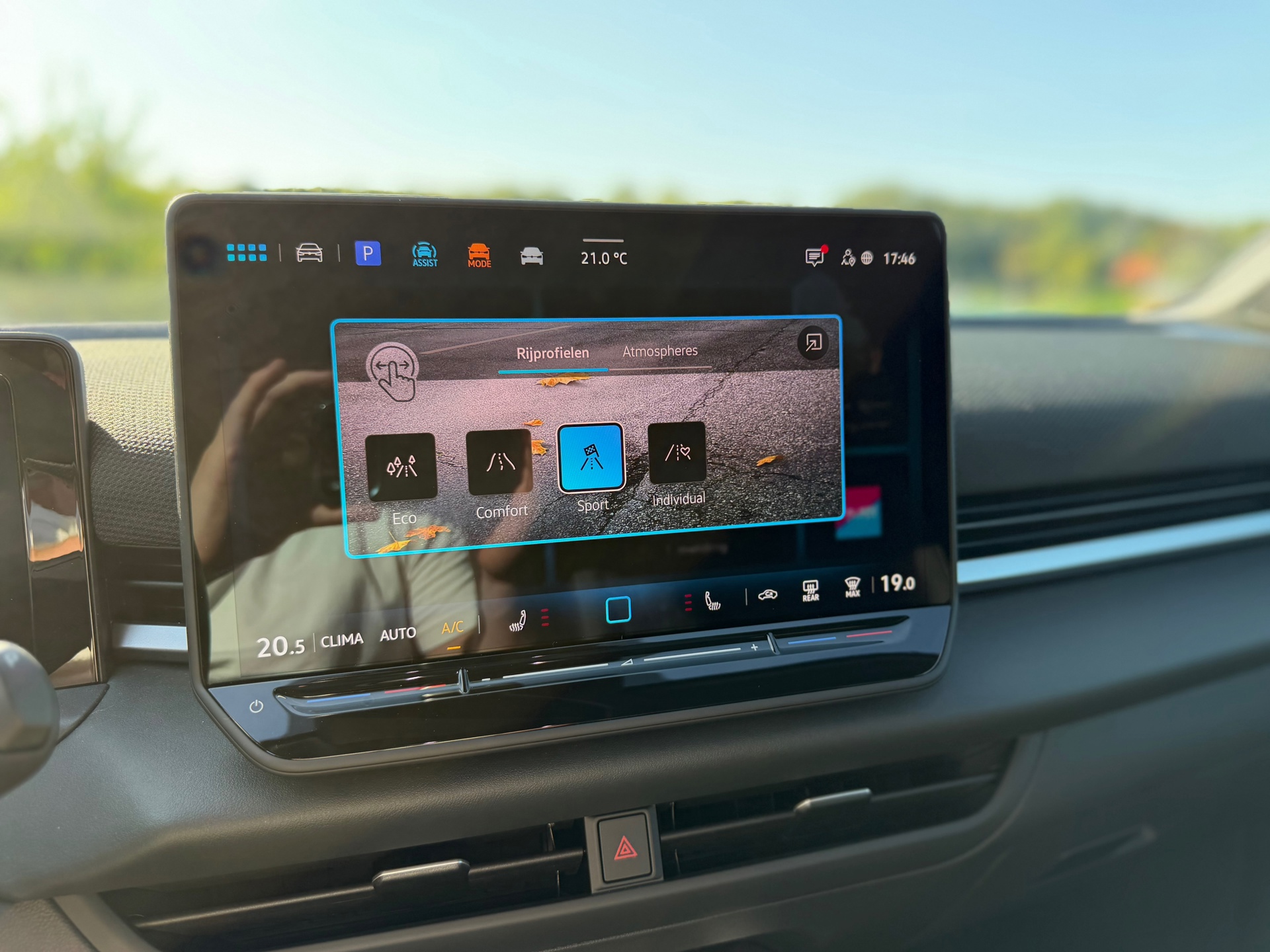 Volkswagen T-Roc 1.5 eTsi R-Line First Edit (2026), foto 21