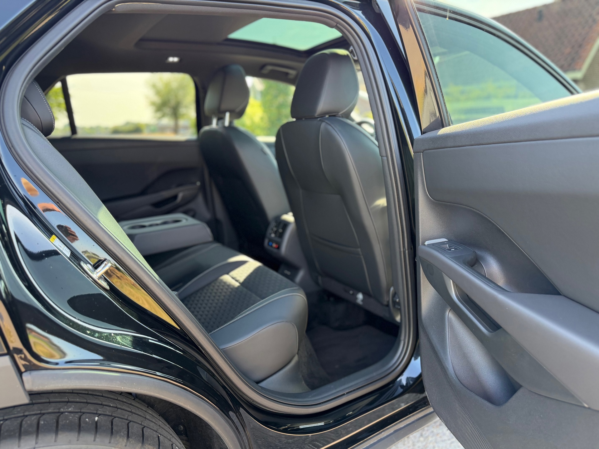 Volkswagen T-Roc 1.5 eTsi R-Line First Edit (2026), foto 27