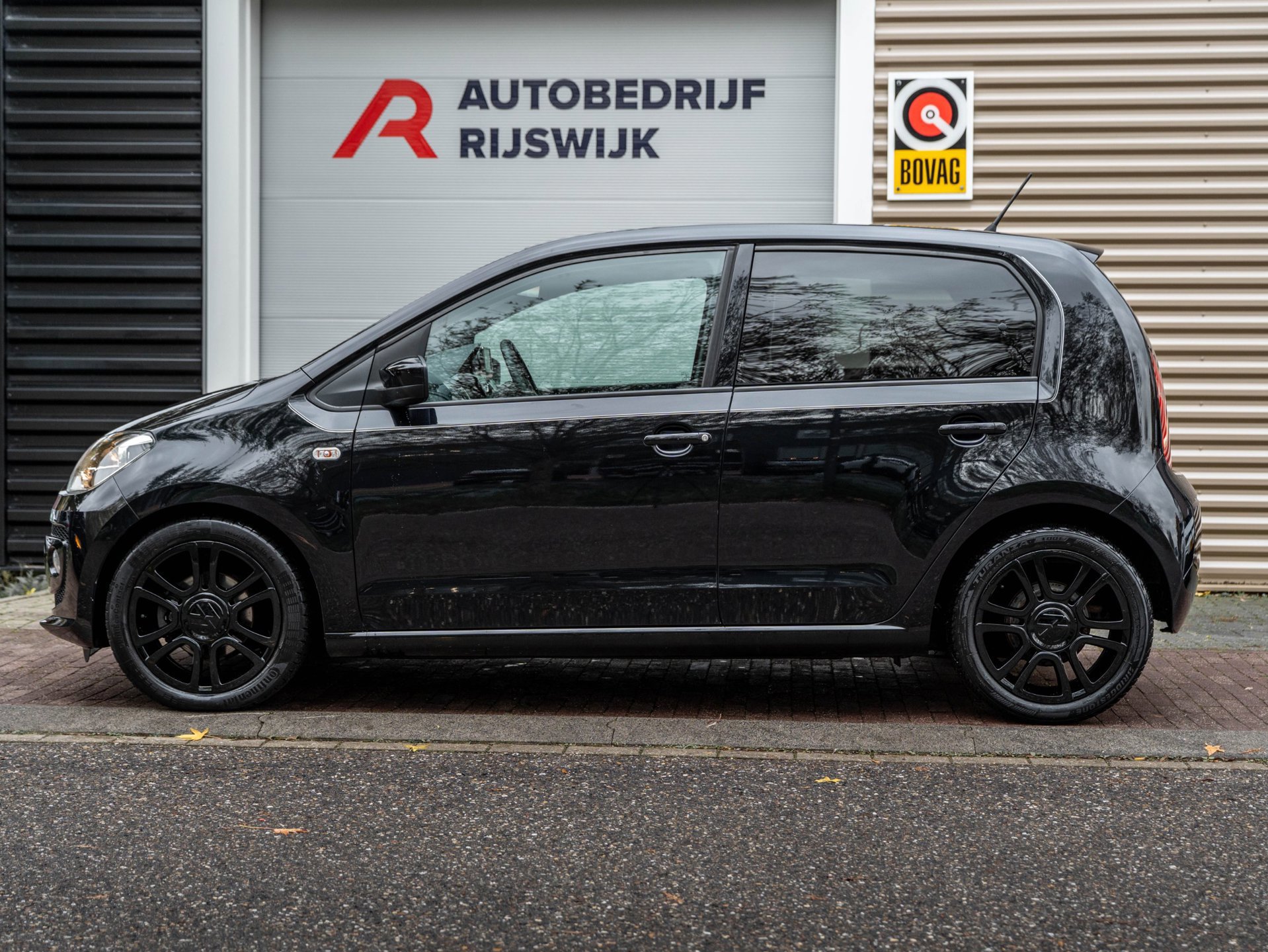 Volkswagen Up! 1.0 high BlueMotion (2016), foto 2