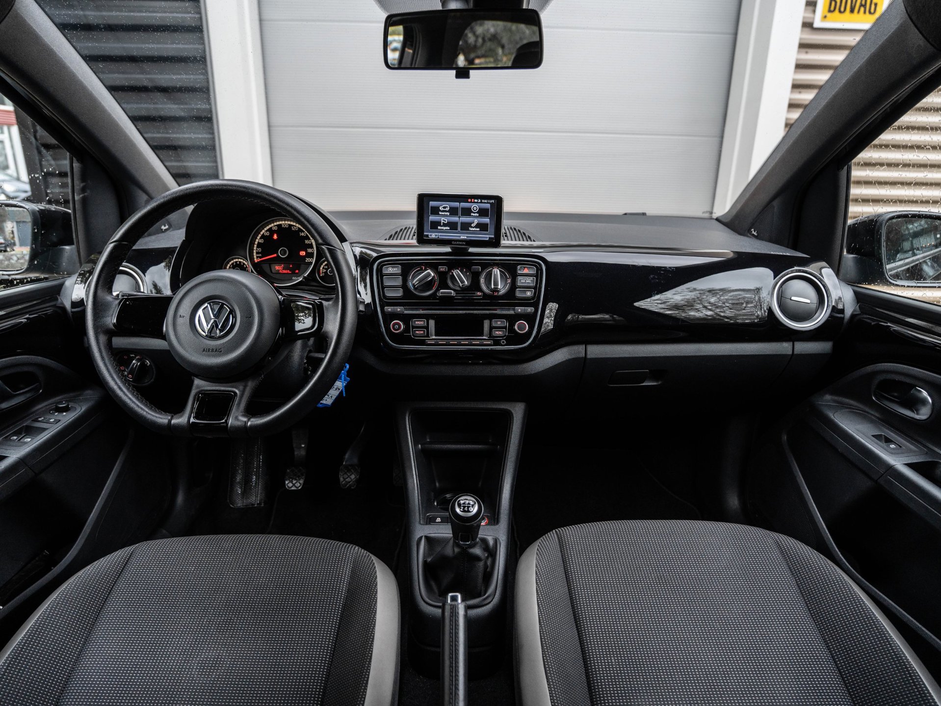 Volkswagen Up! 1.0 high BlueMotion (2016), foto 11