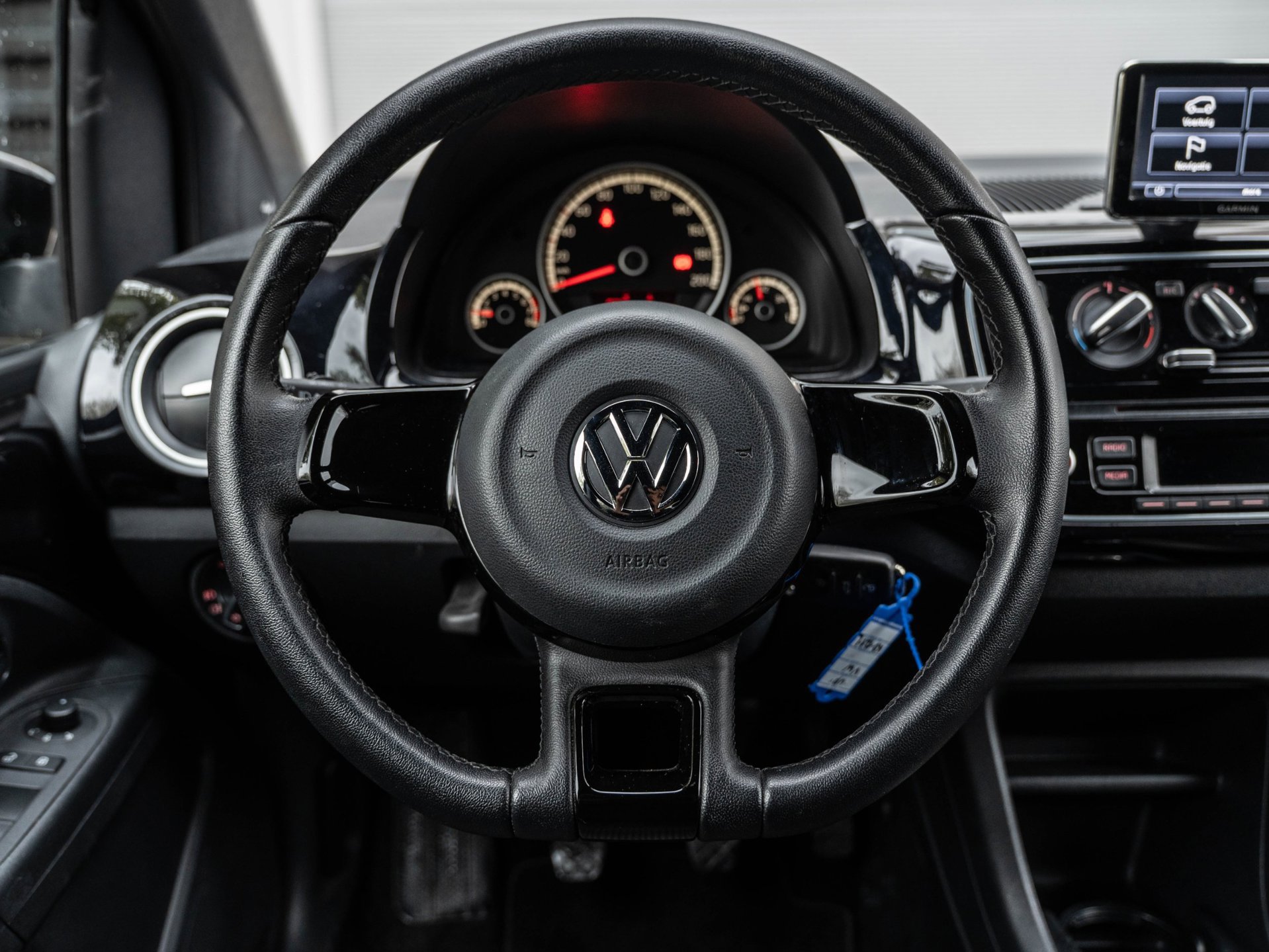Volkswagen Up! 1.0 high BlueMotion (2016), foto 17