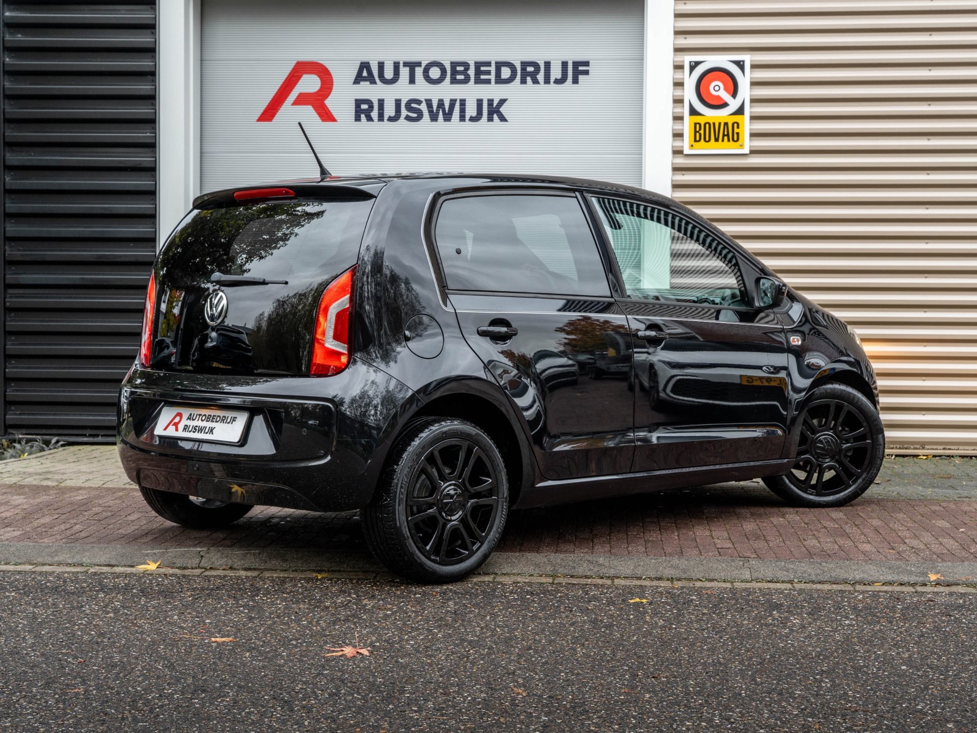 Volkswagen Up! 1.0 high BlueMotion (2016), foto 4