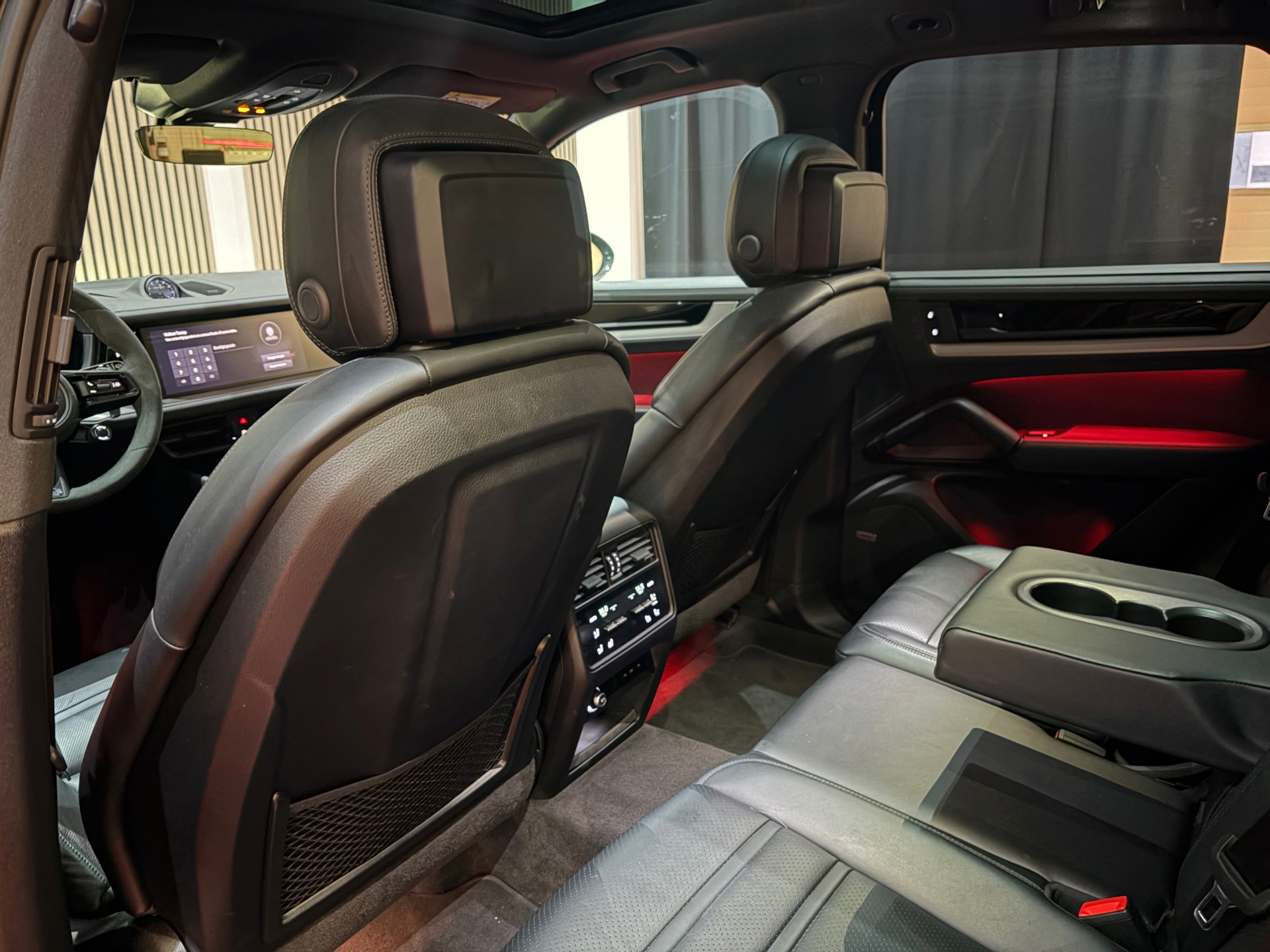 Porsche Cayenne E-hybrid Sport Chrono (2024), foto 25