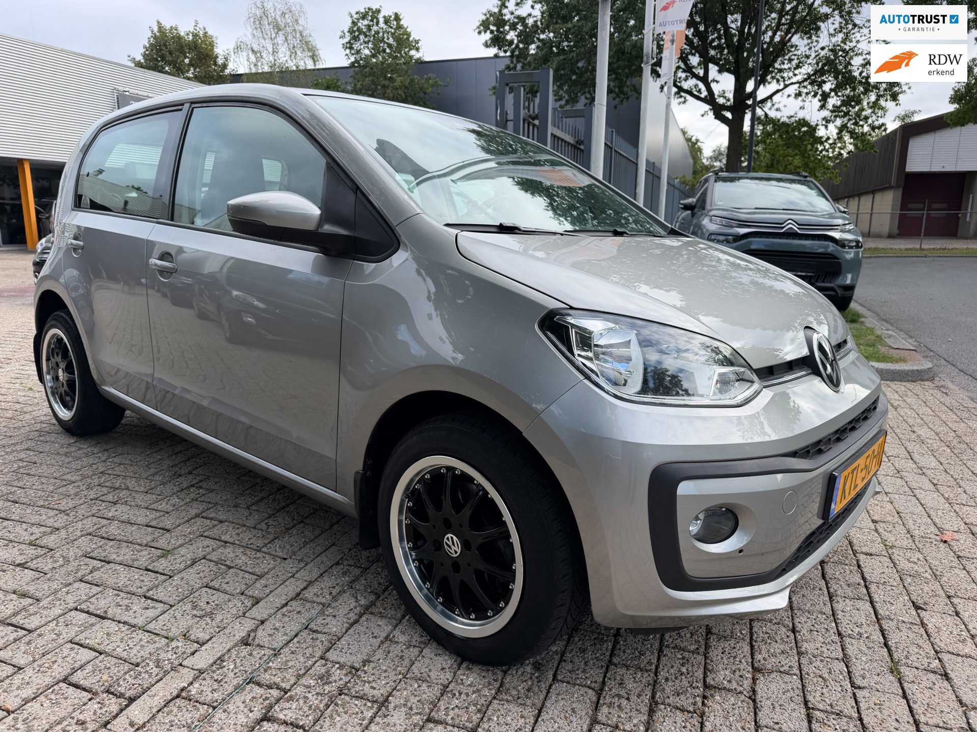 Volkswagen Up! 1.0 high R-Line 5 deurs (2022), foto 1