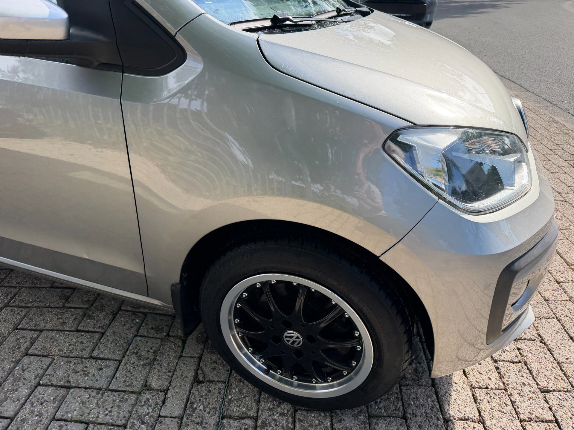 Volkswagen Up! 1.0 high R-Line 5 deurs (2022), foto 108