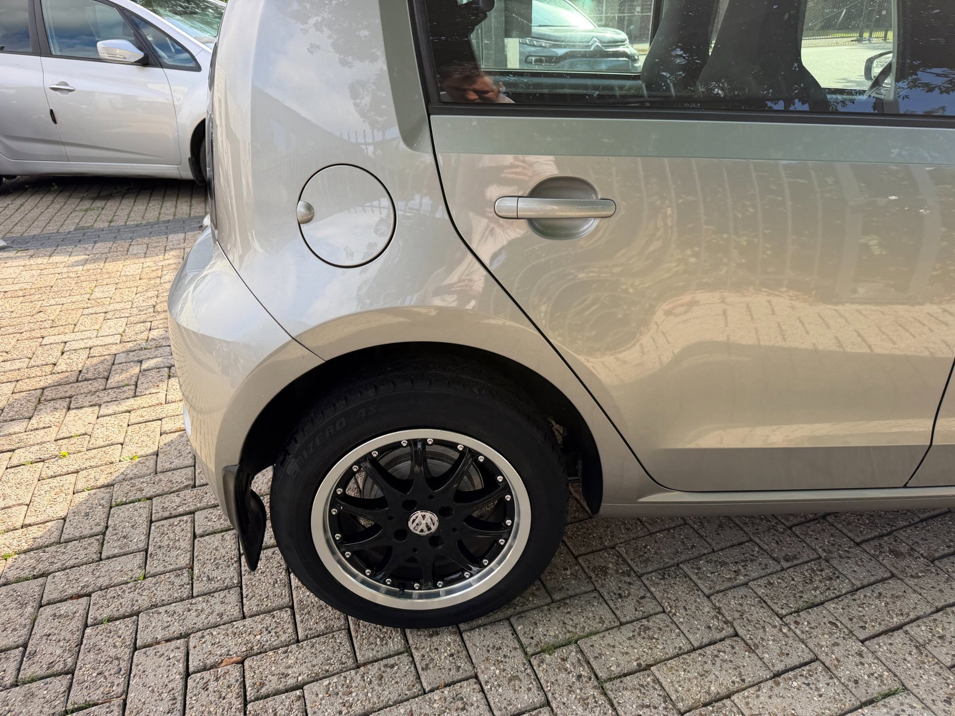 Volkswagen Up! 1.0 high R-Line 5 deurs (2022), foto 129