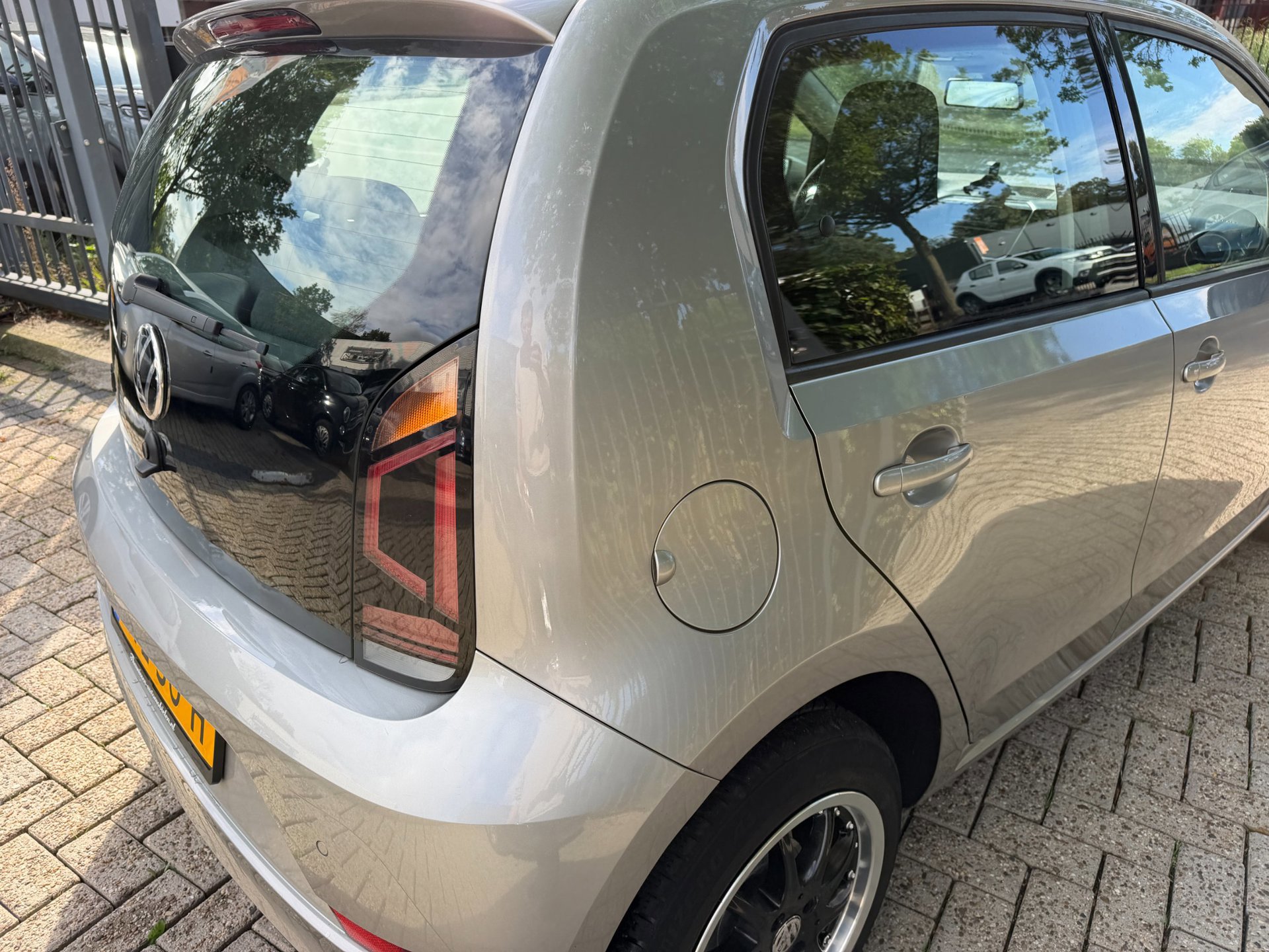 Volkswagen Up! 1.0 high R-Line 5 deurs (2022), foto 131