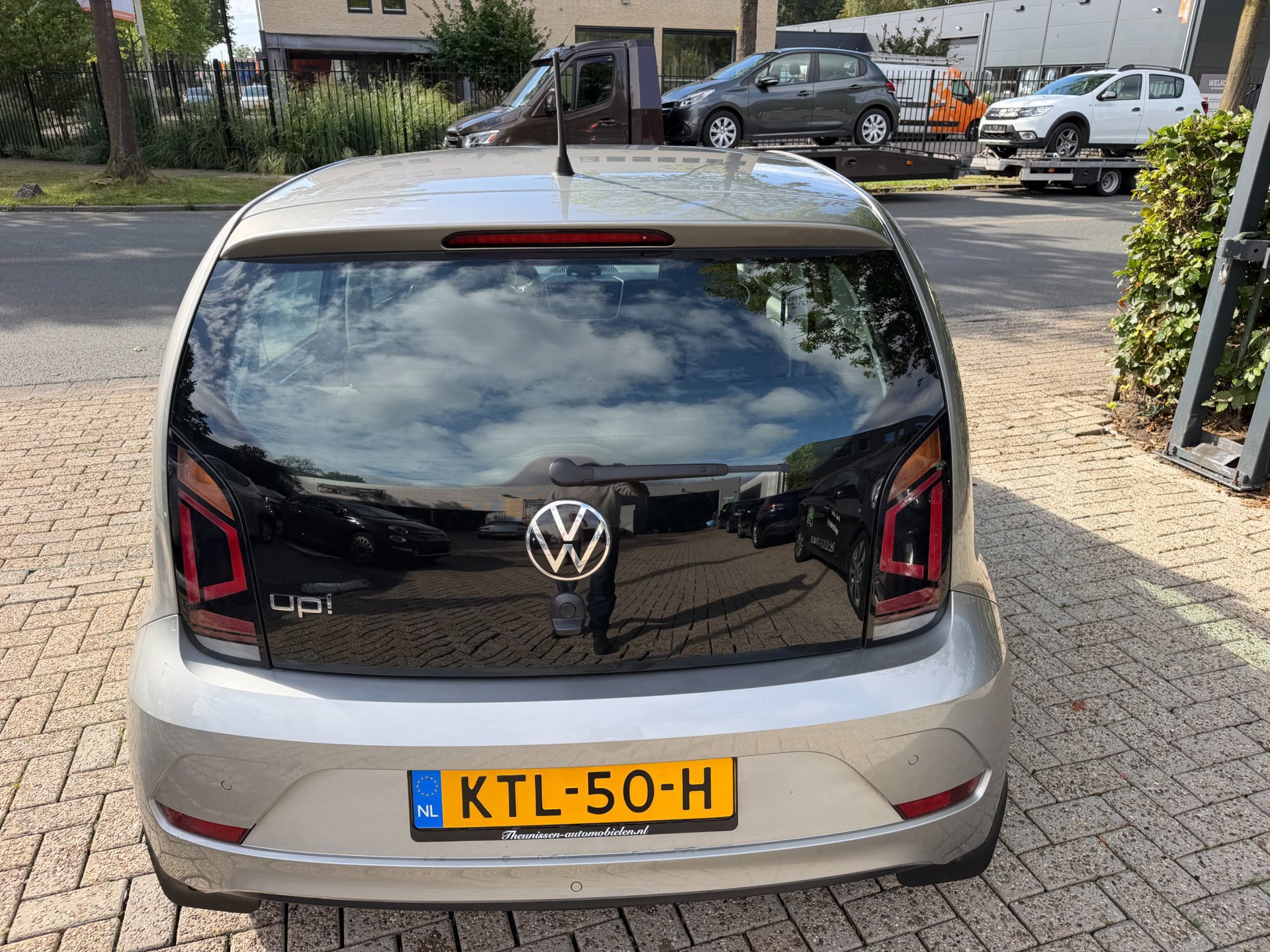 Volkswagen Up! 1.0 high R-Line 5 deurs (2022), foto 138