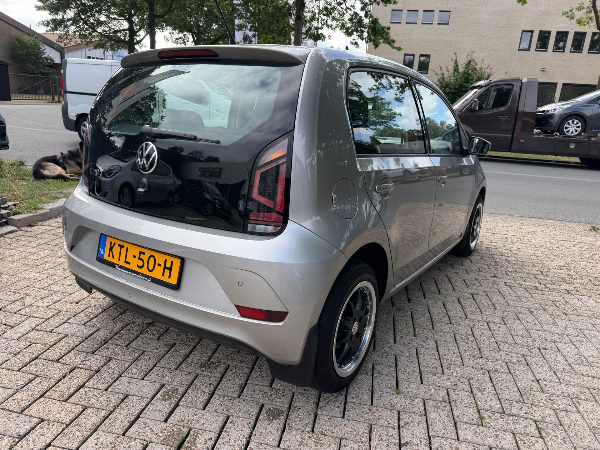 Volkswagen Up! 1.0 high R-Line 5 deurs (2022), foto 15
