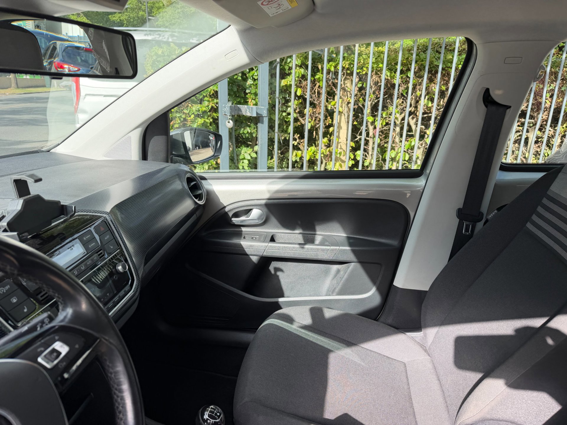 Volkswagen Up! 1.0 high R-Line 5 deurs (2022), foto 26