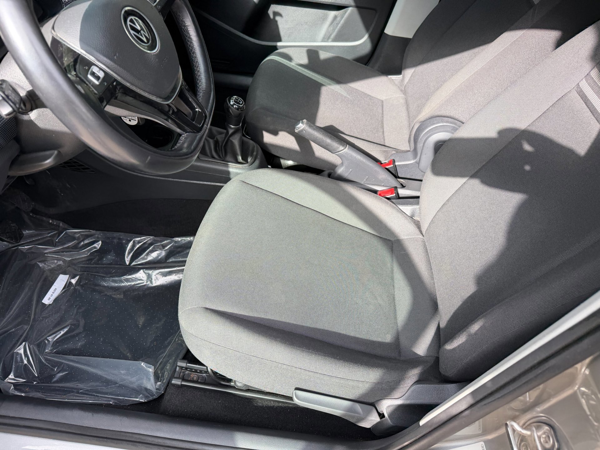 Volkswagen Up! 1.0 high R-Line 5 deurs (2022), foto 30