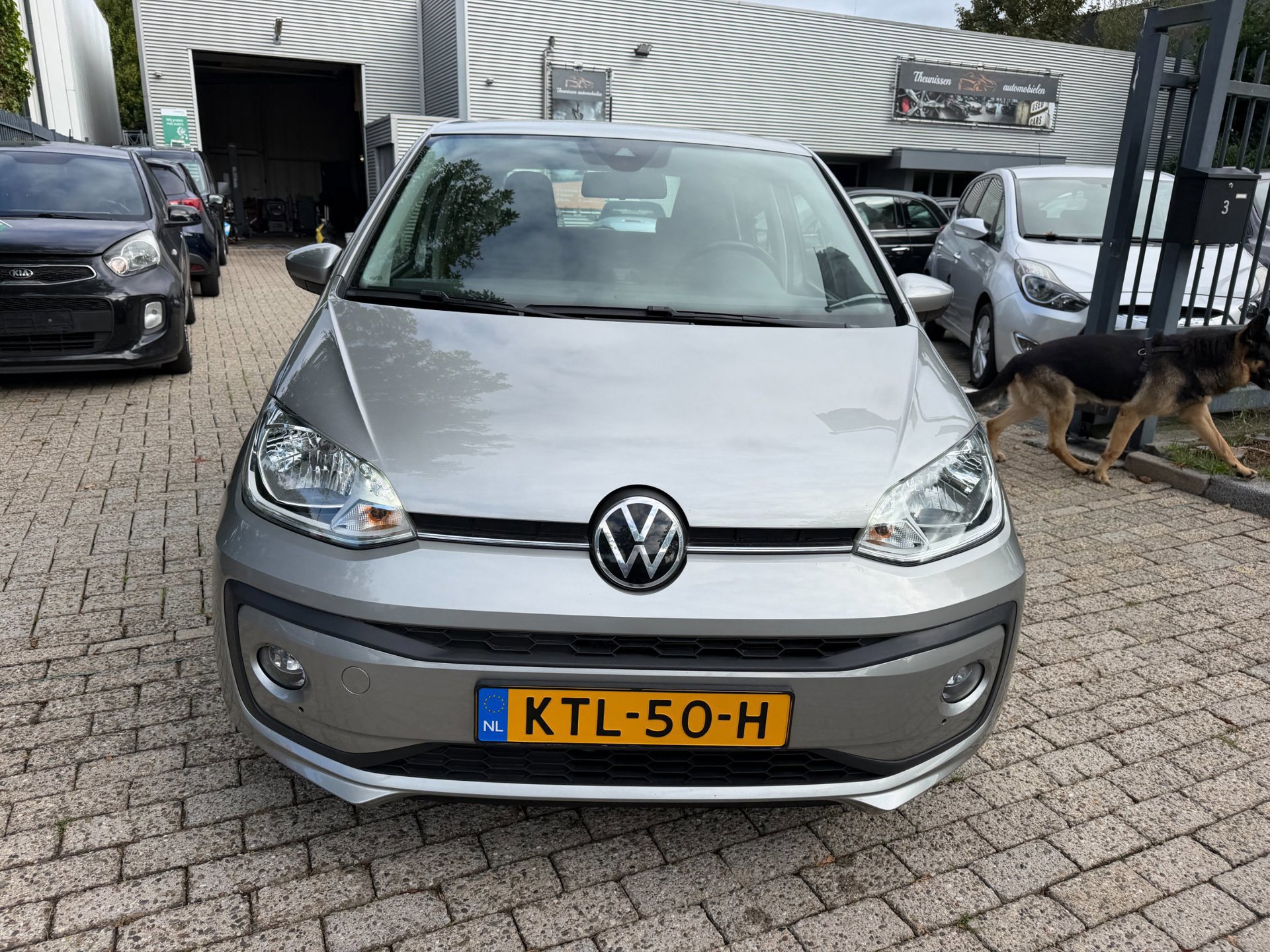Volkswagen Up! 1.0 high R-Line 5 deurs (2022), foto 4