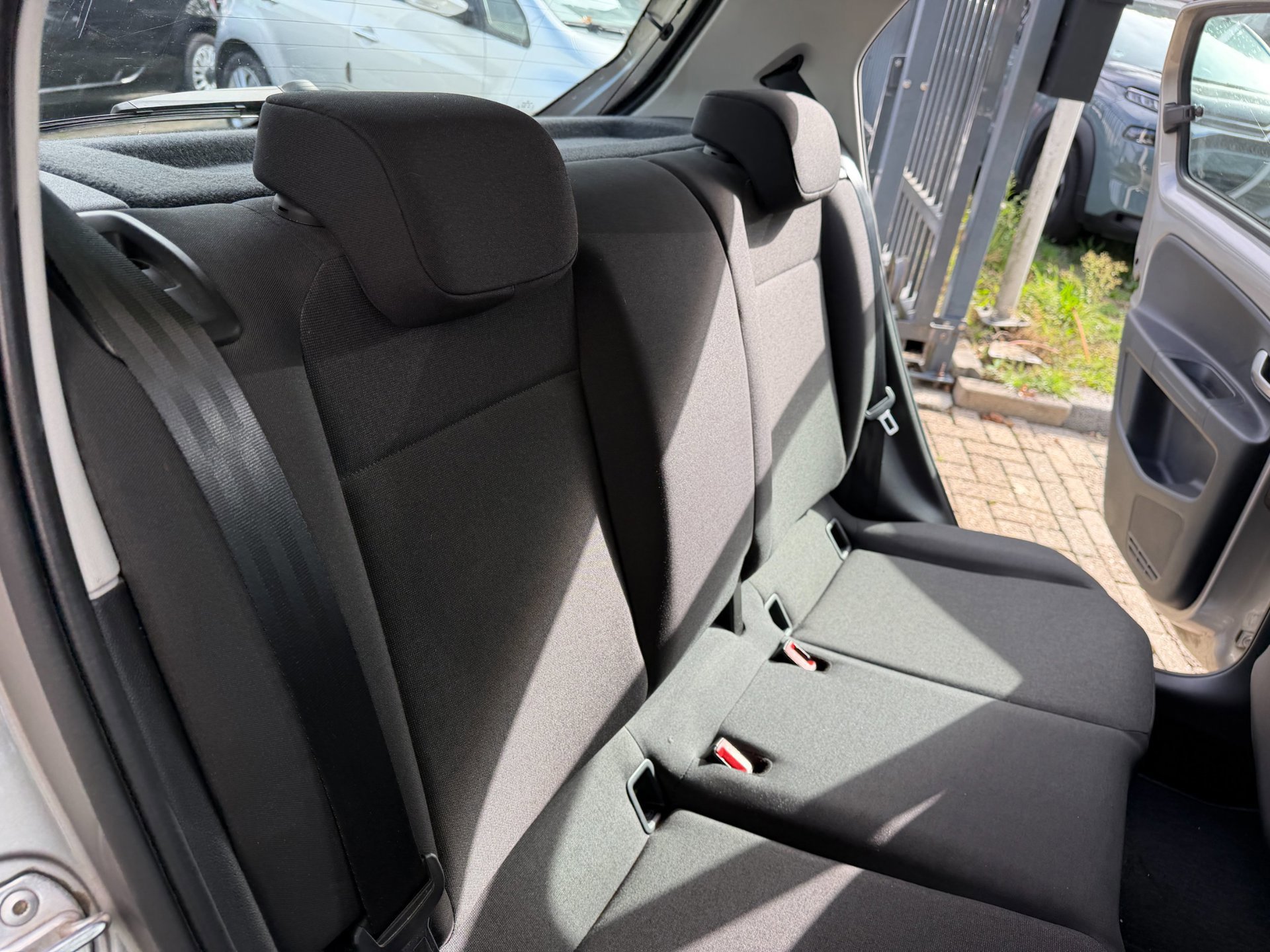Volkswagen Up! 1.0 high R-Line 5 deurs (2022), foto 50