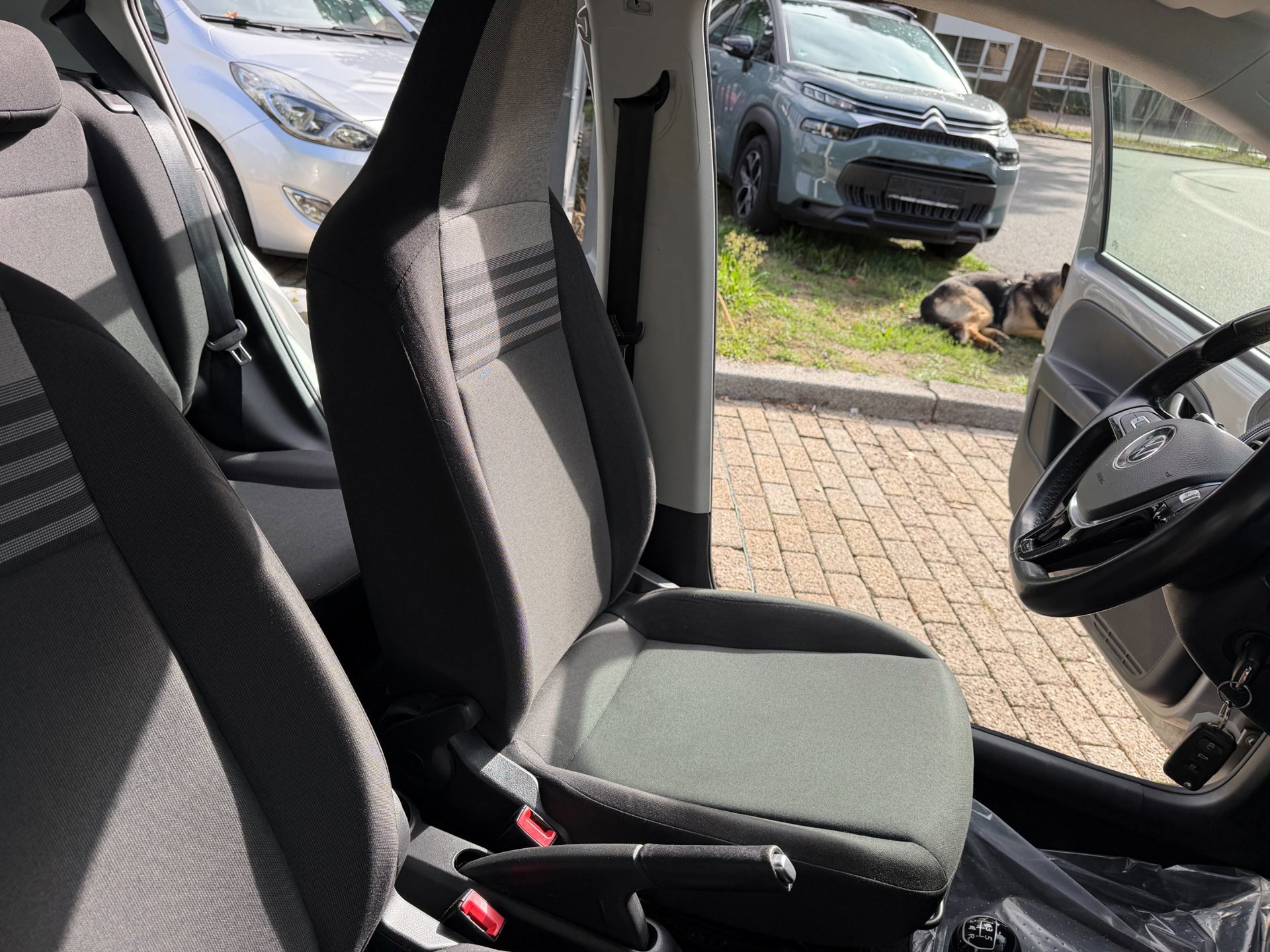 Volkswagen Up! 1.0 high R-Line 5 deurs (2022), foto 54