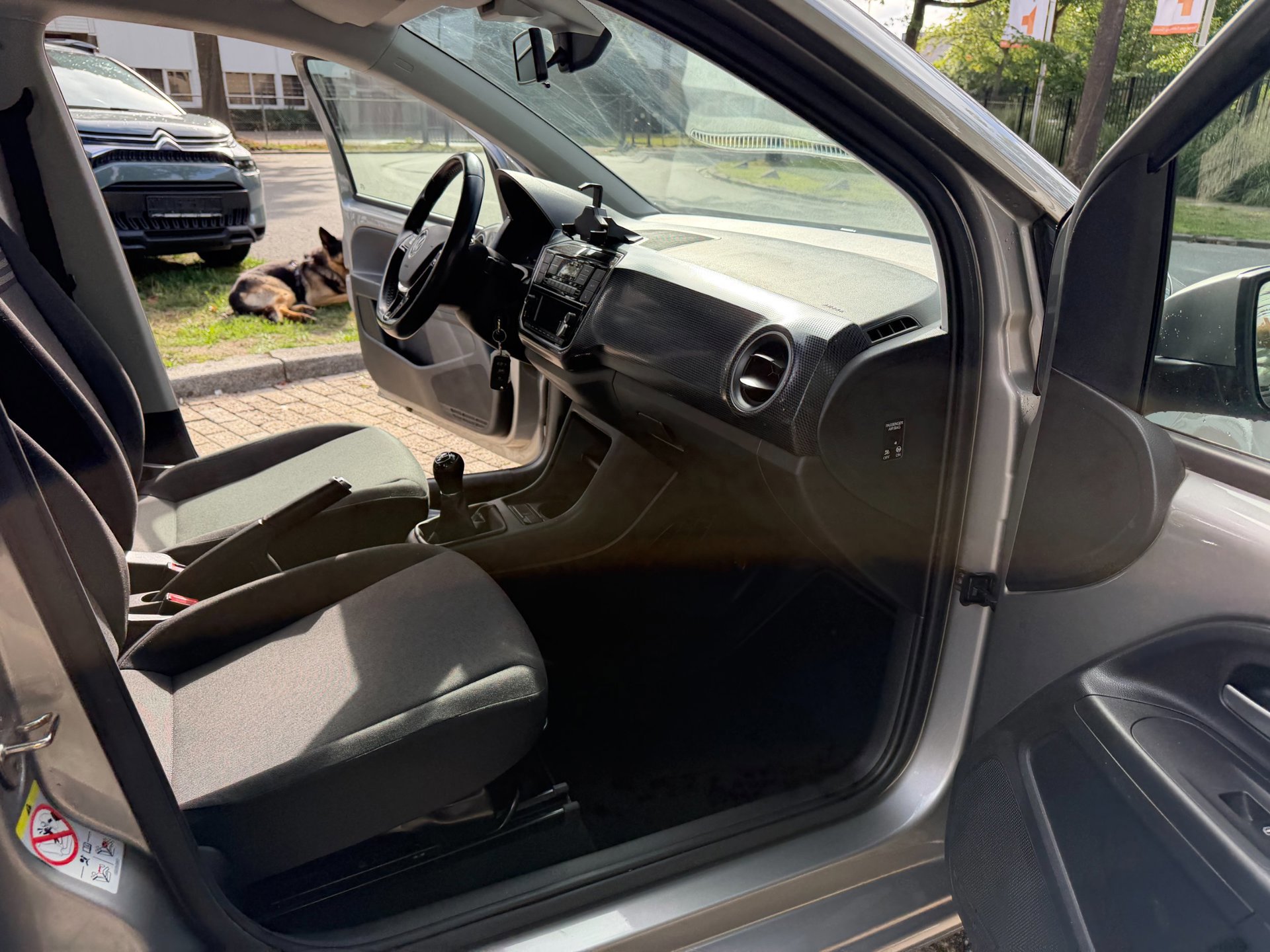 Volkswagen Up! 1.0 high R-Line 5 deurs (2022), foto 60