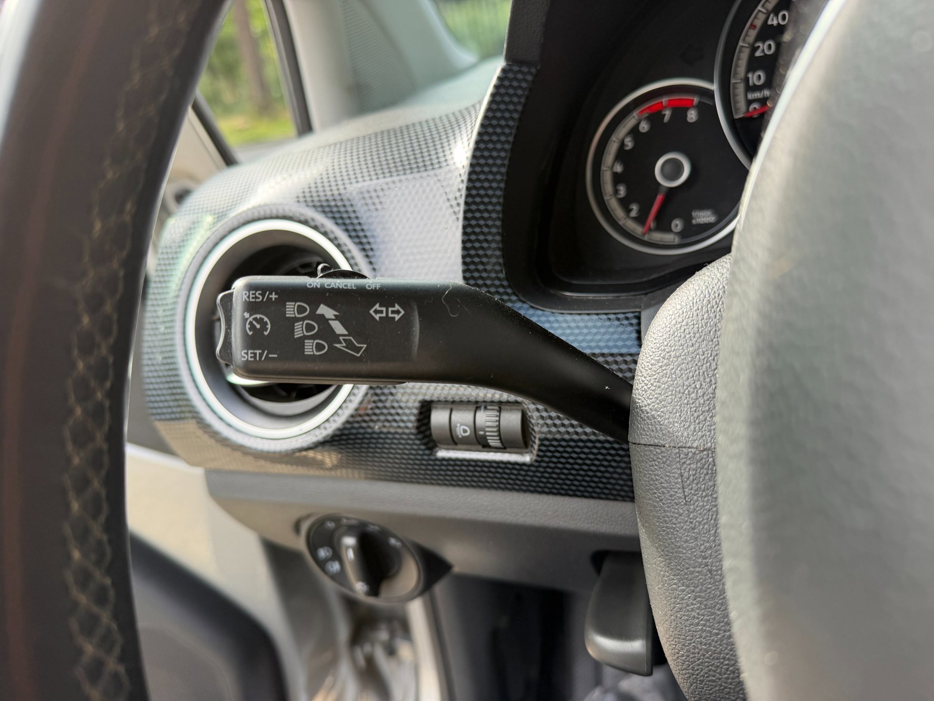 Volkswagen Up! 1.0 high R-Line 5 deurs (2022), foto 69