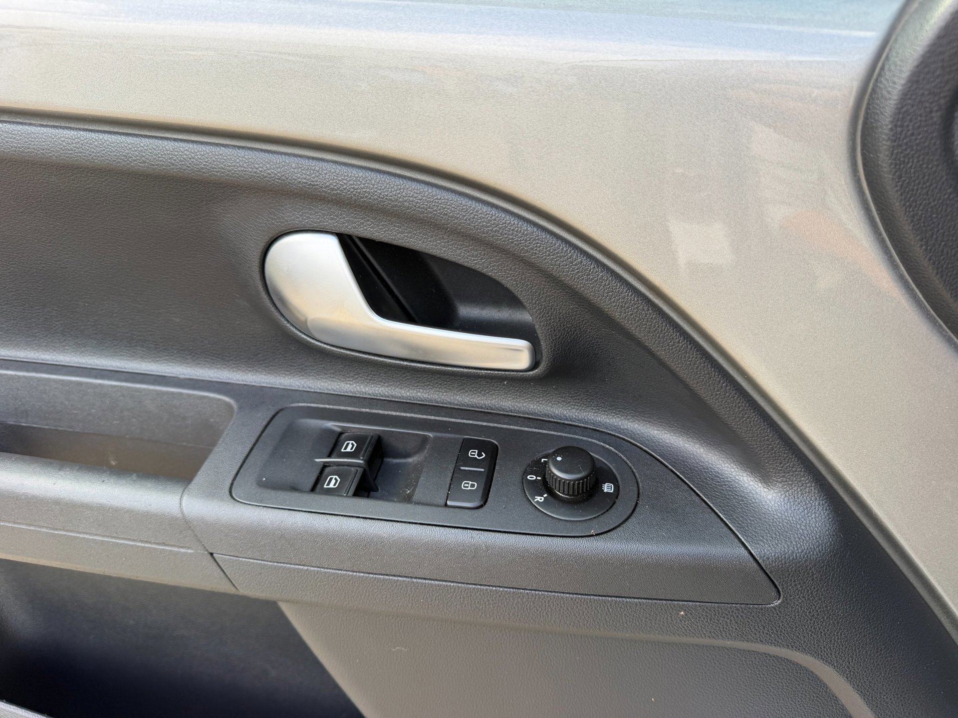 Volkswagen Up! 1.0 high R-Line 5 deurs (2022), foto 84