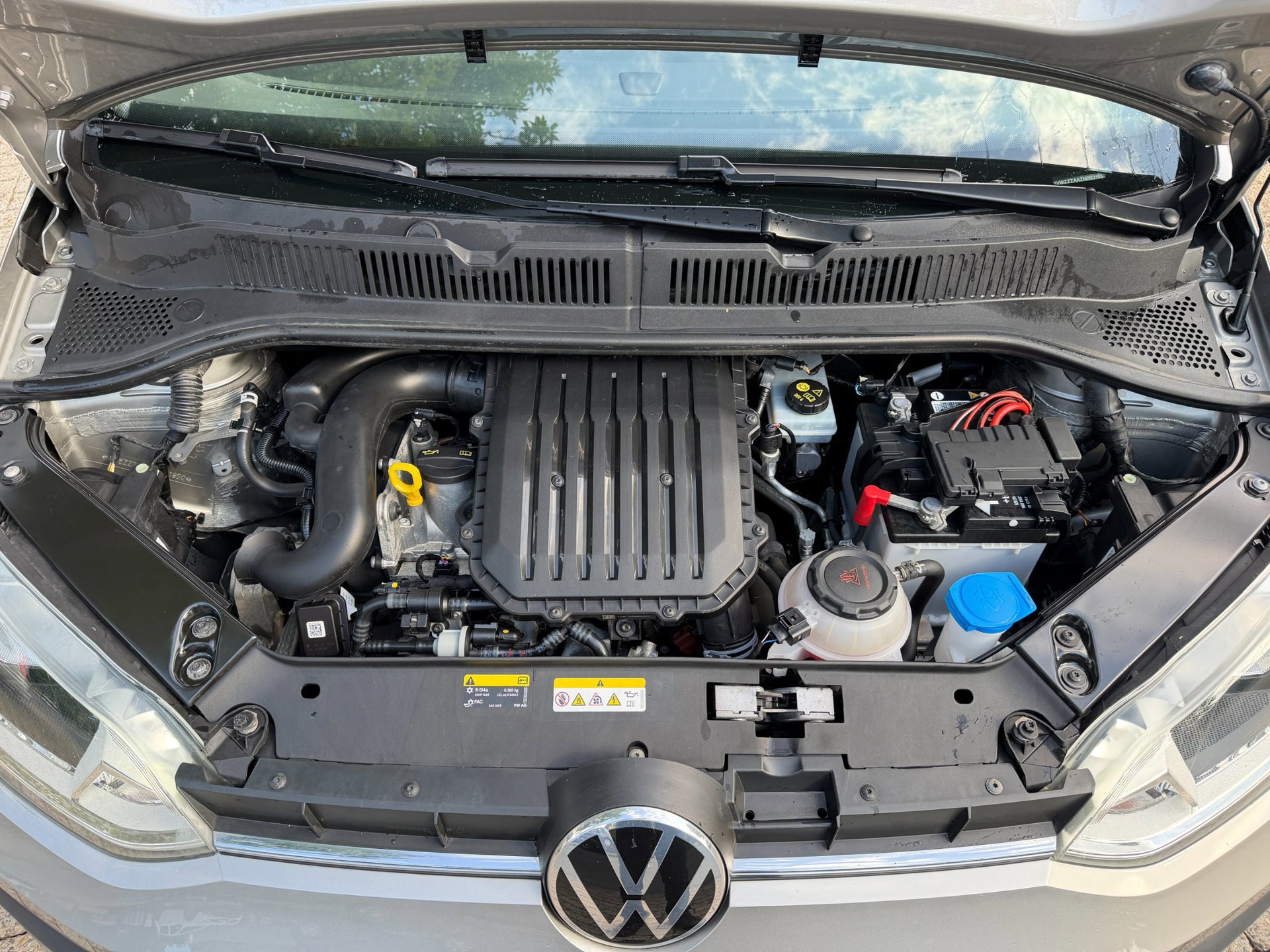 Volkswagen Up! 1.0 high R-Line 5 deurs (2022), foto 94