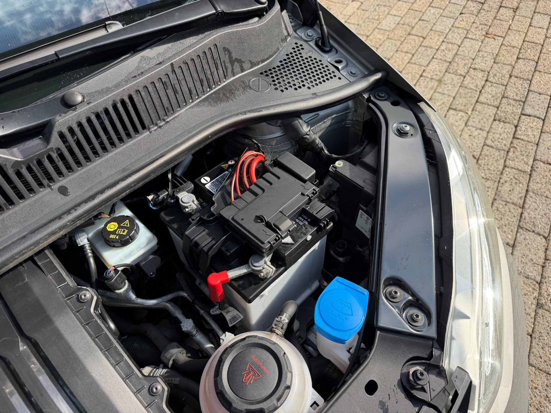 Volkswagen Up! 1.0 high R-Line 5 deurs (2022), foto 98