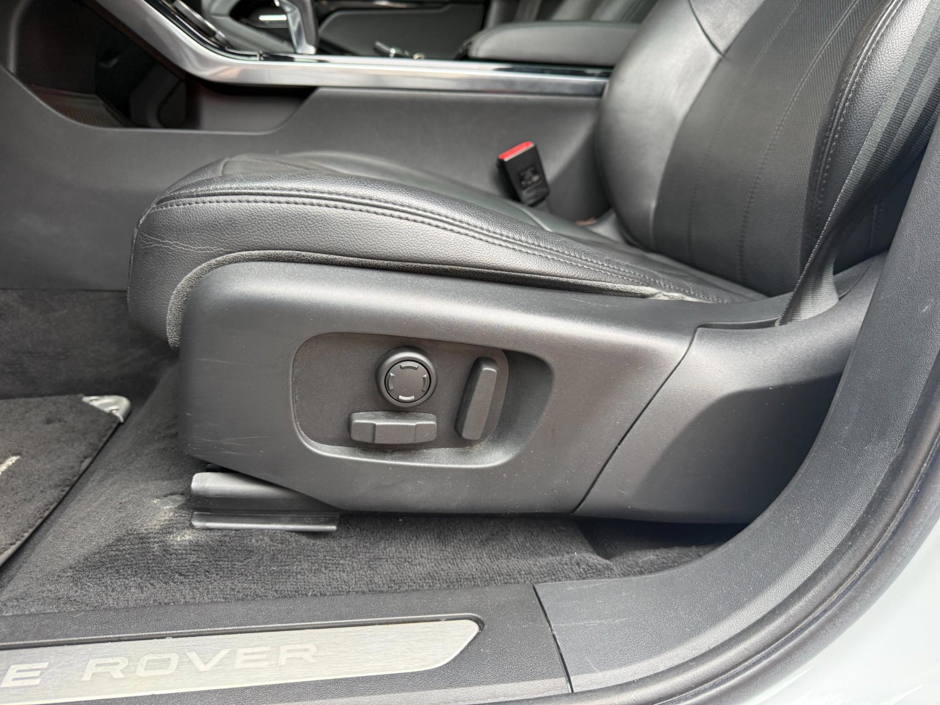 Land Rover Range Evoque 2.0 P250 AWD 2020 R-Dynamic (2020), foto 12