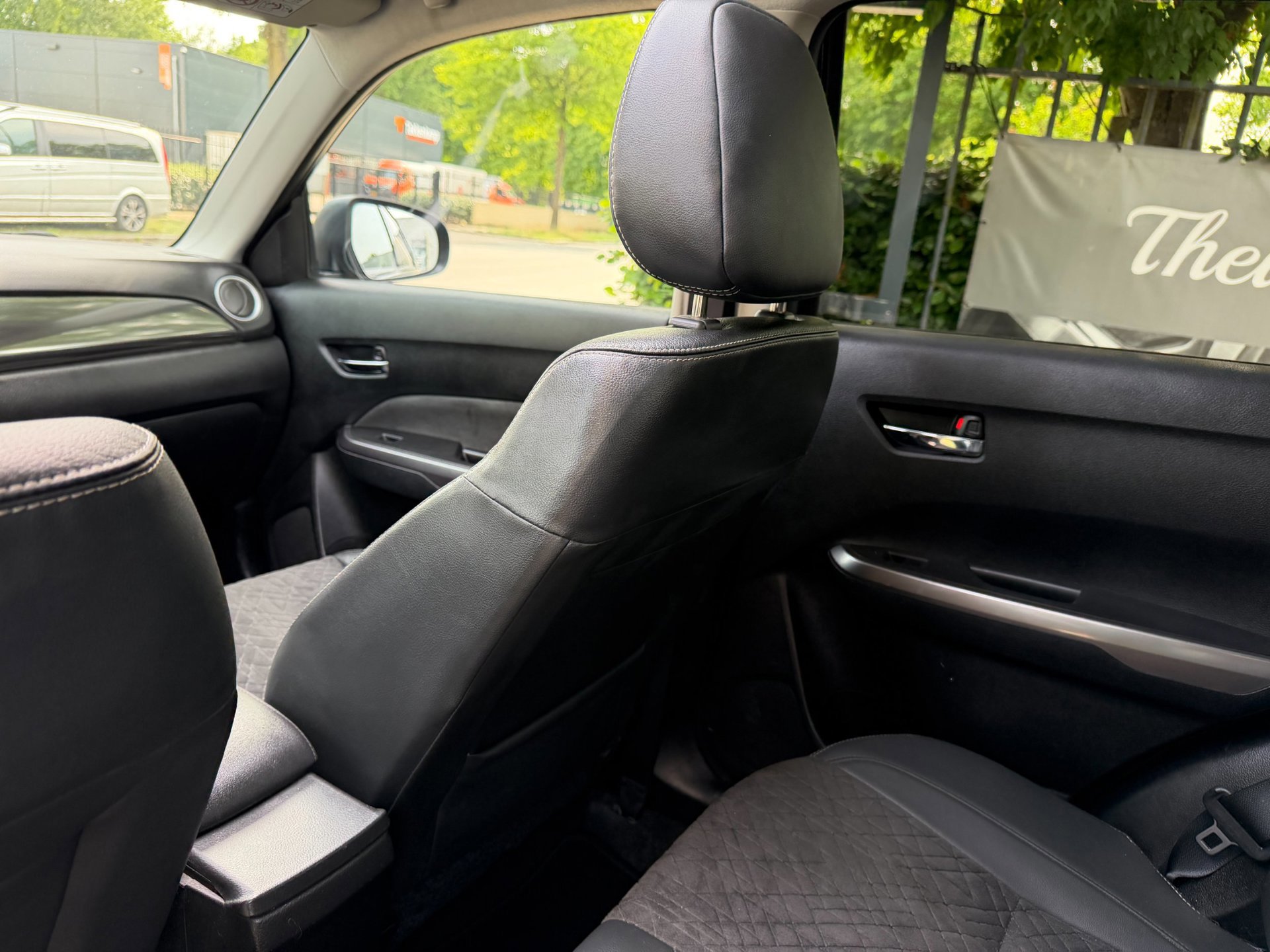 Suzuki Vitara 1.0 Boosterjet Stijl (2019), foto 34