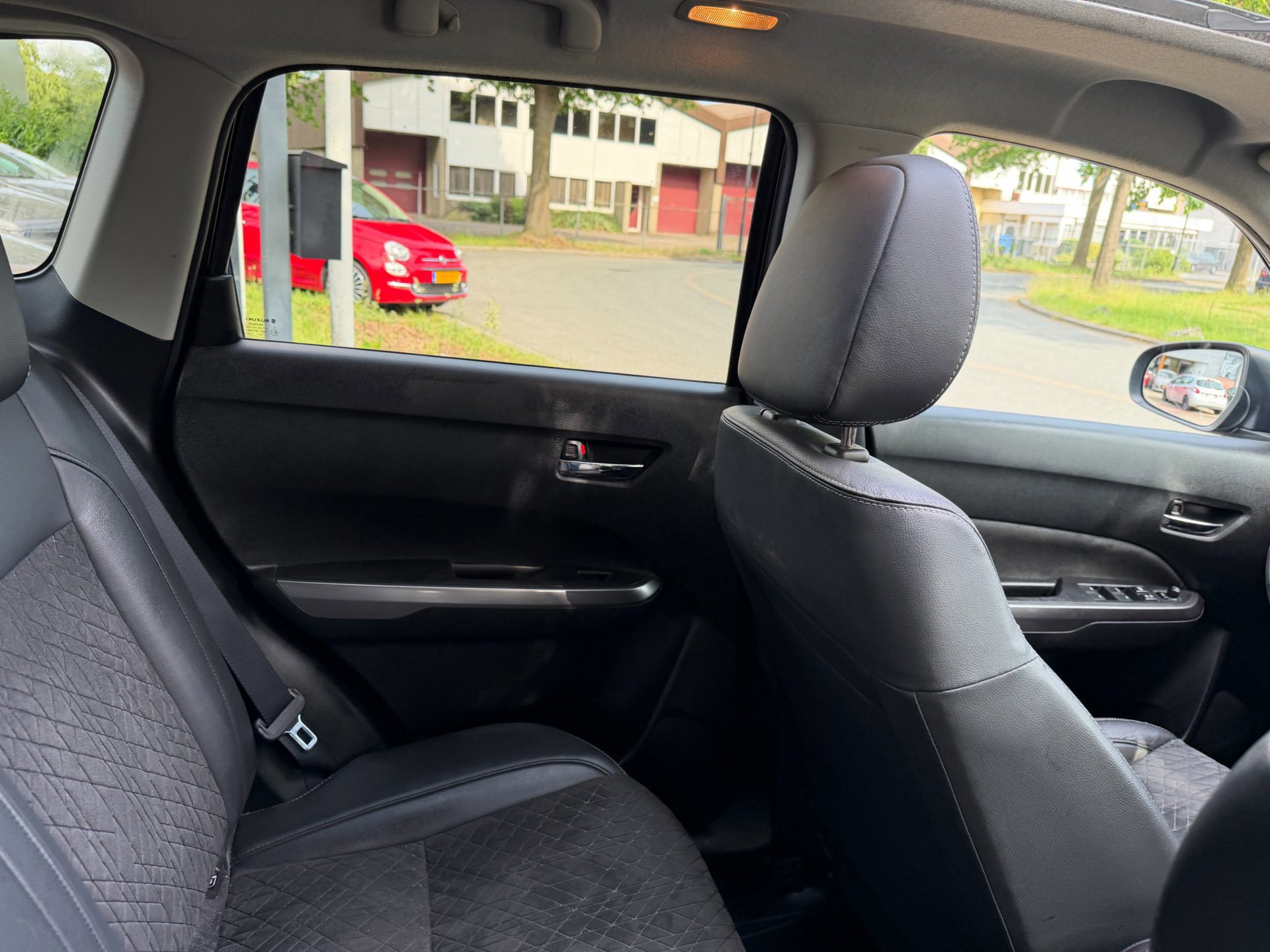 Suzuki Vitara 1.0 Boosterjet Stijl (2019), foto 53