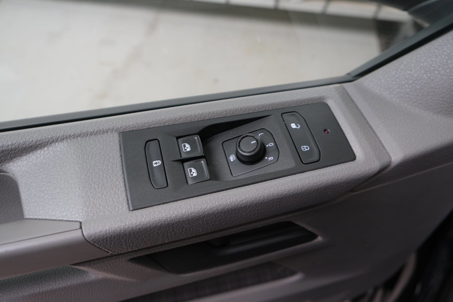 Volkswagen Transporter 2.0 TDI 150PK L2H1 28 Comfortline (2022), foto 17