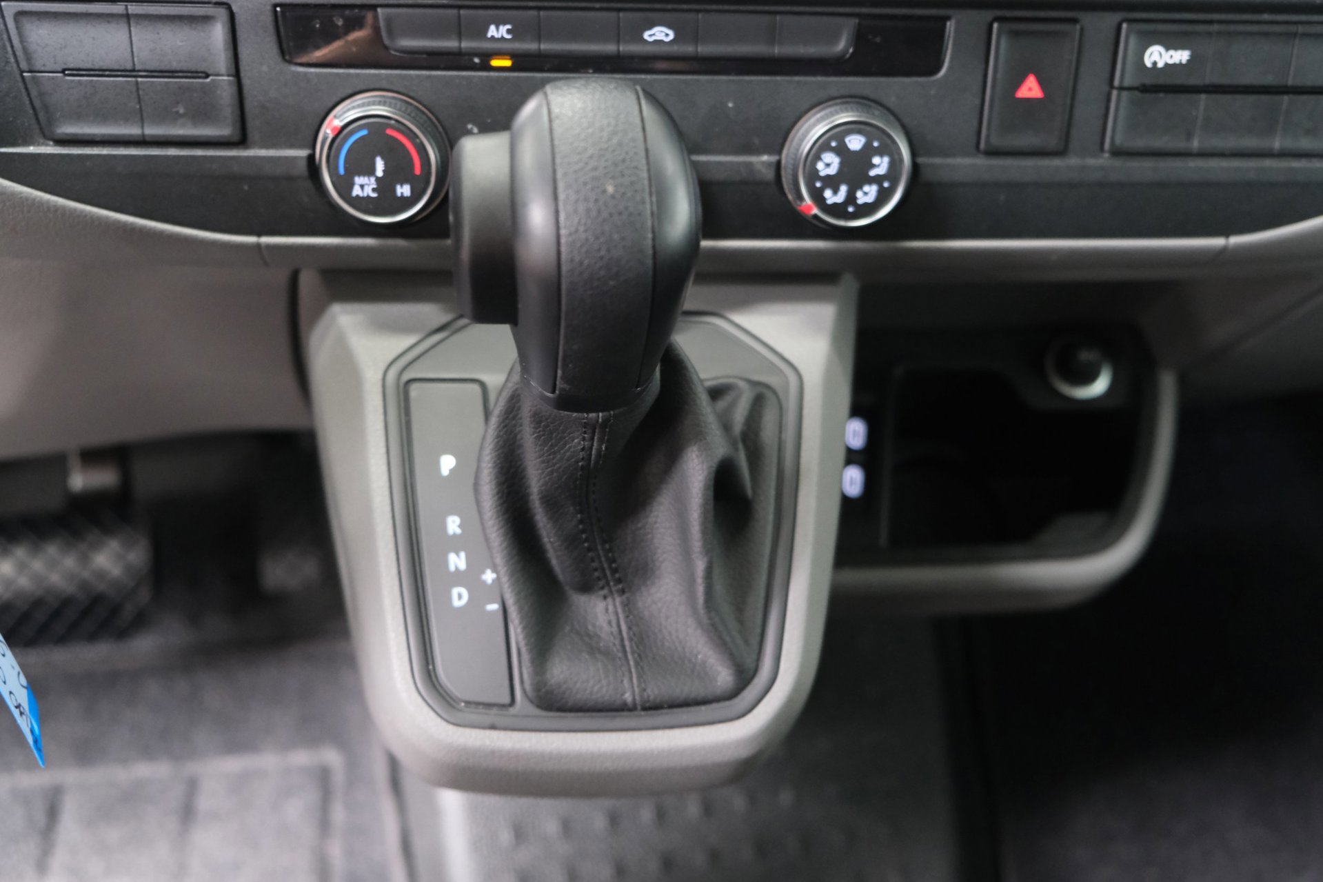 Volkswagen Transporter 2.0 TDI 150PK L2H1 28 Comfortline (2022), foto 27