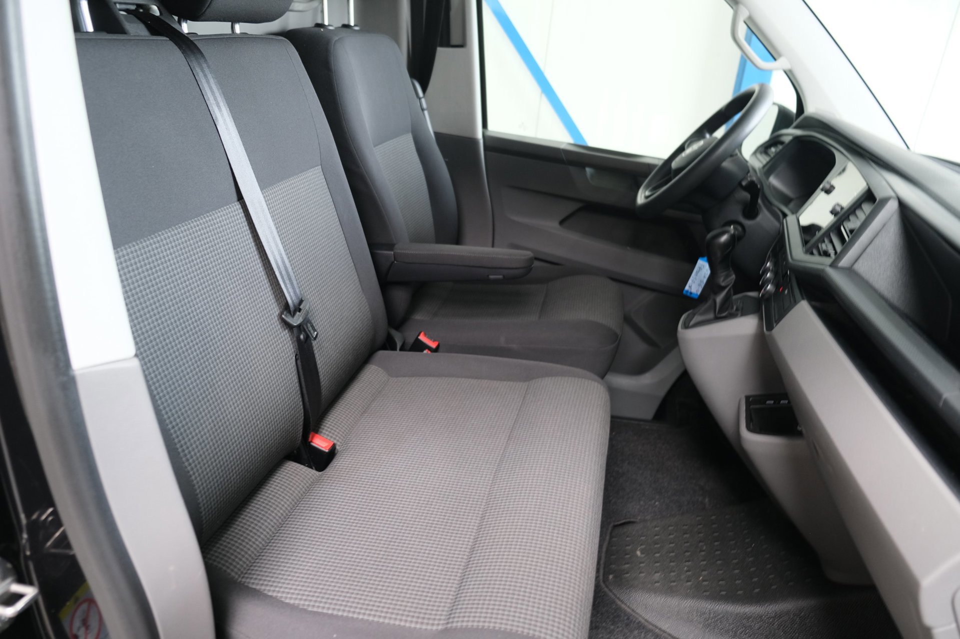Volkswagen Transporter 2.0 TDI 150PK L2H1 28 Comfortline (2022), foto 7