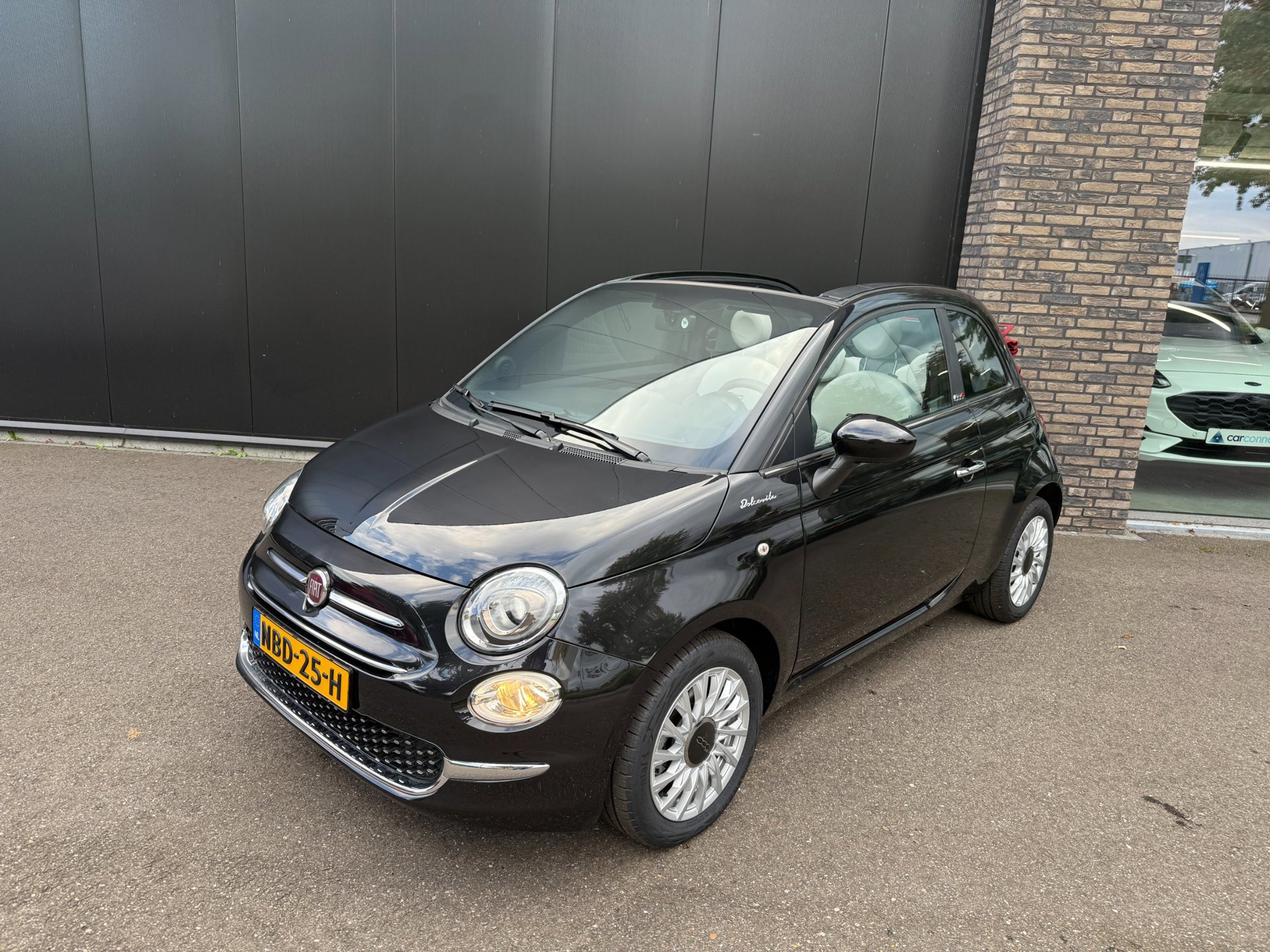 Fiat 500 C 1.0 Hybrid Dolcevita (2022)
