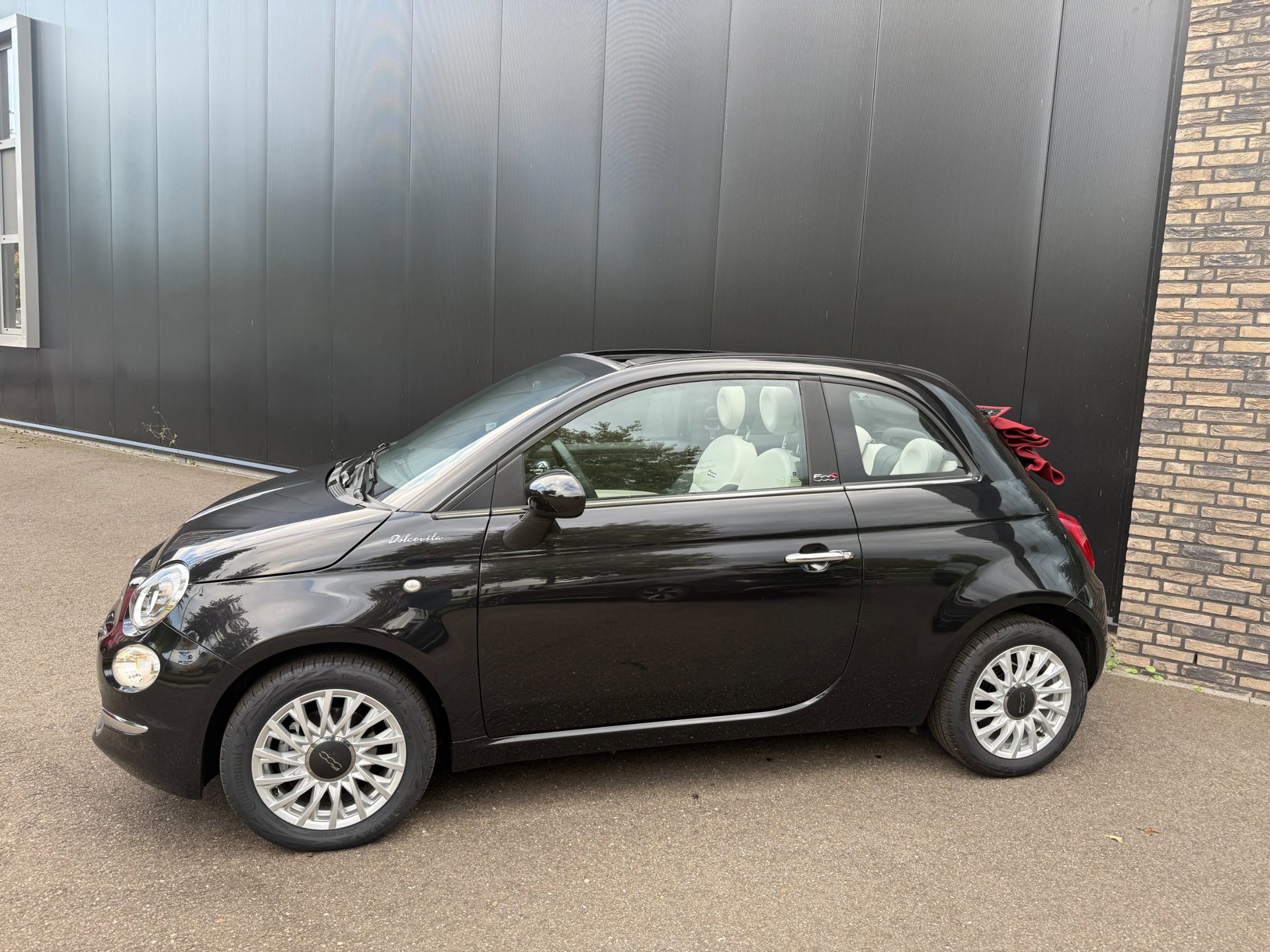 Fiat 500 C 1.0 Hybrid Dolcevita (2022), foto 2