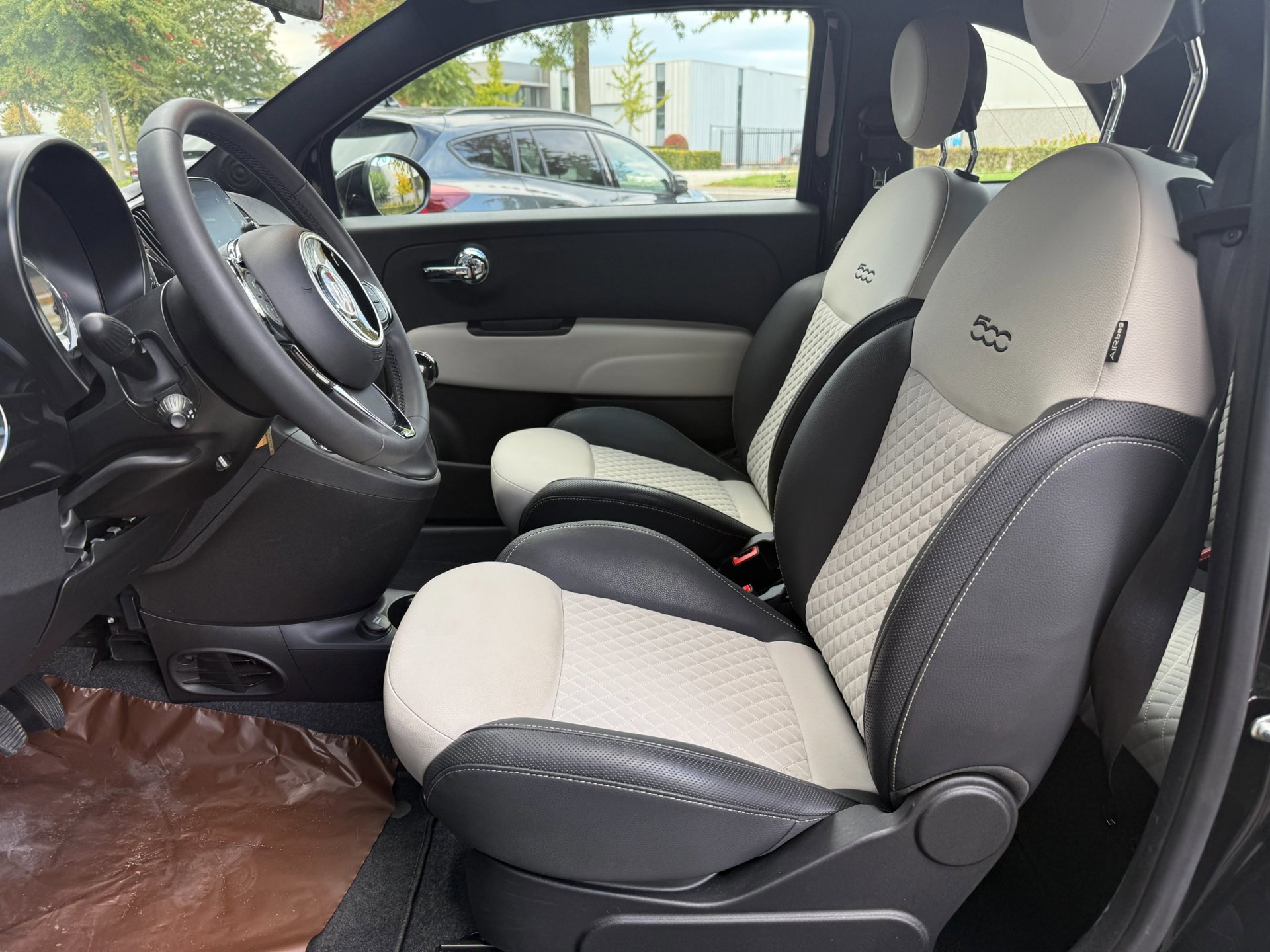 Fiat 500 C 1.0 Hybrid Dolcevita (2022), foto 11