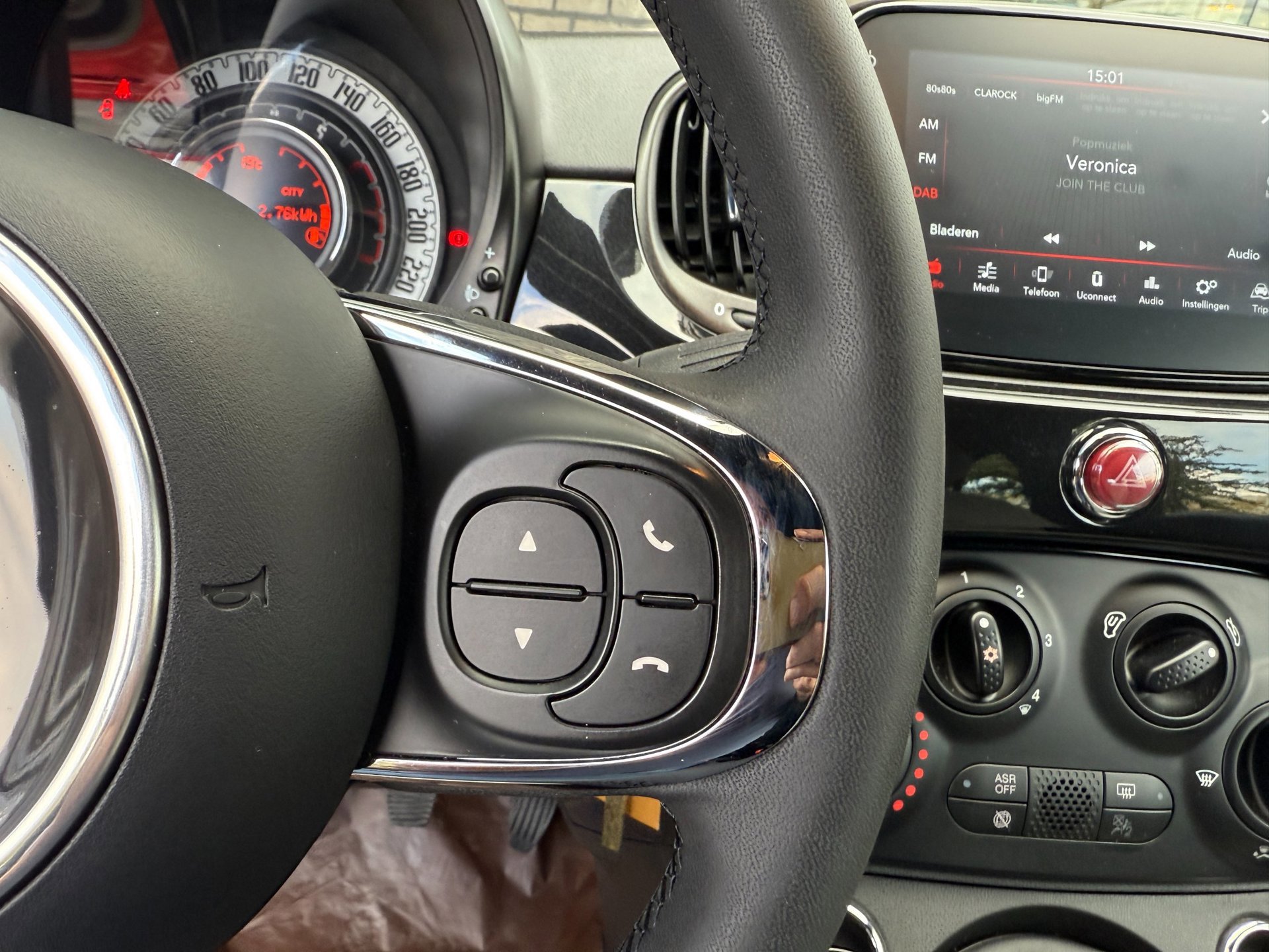 Fiat 500 C 1.0 Hybrid Dolcevita (2022), foto 16
