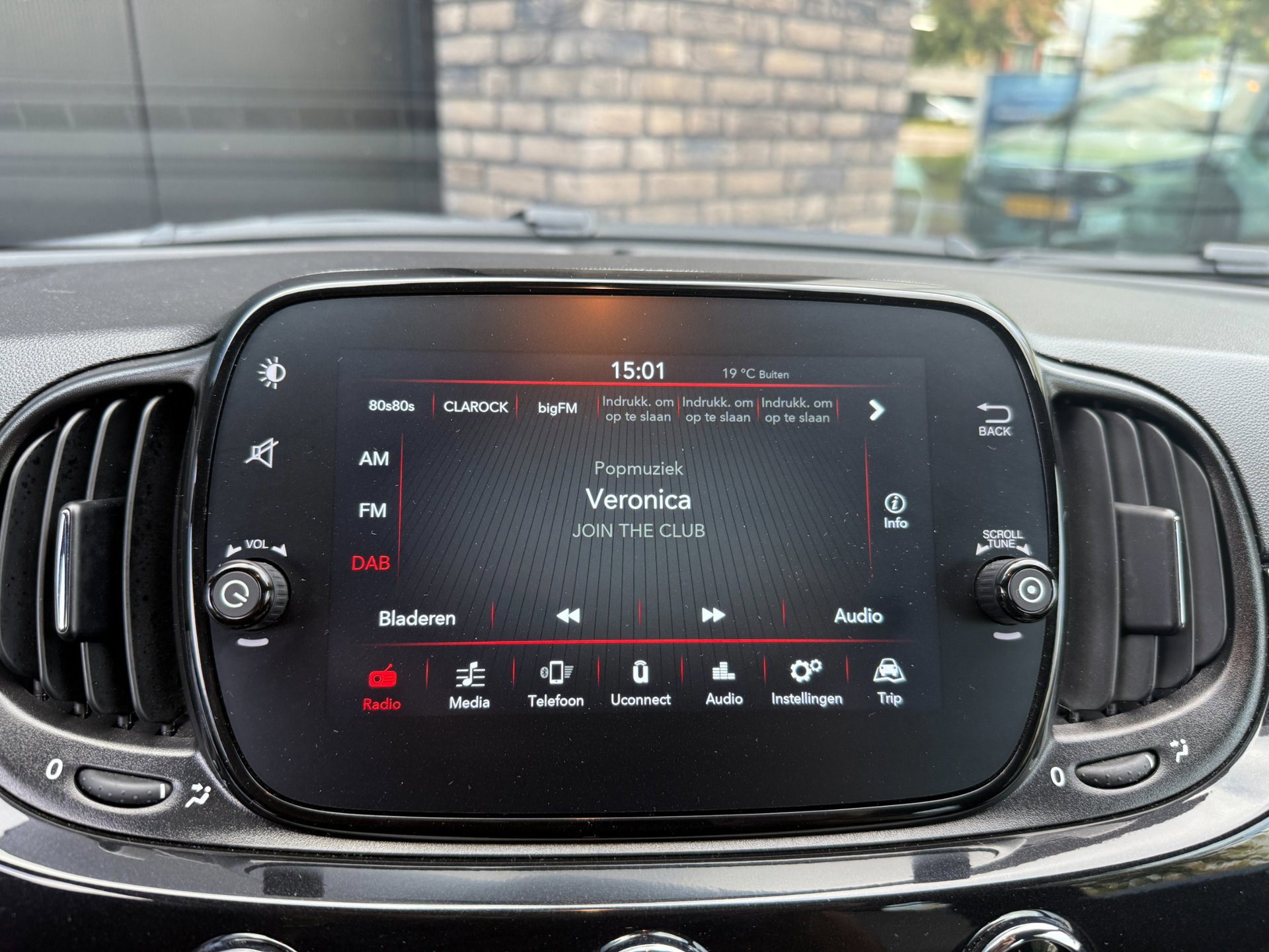 Fiat 500 C 1.0 Hybrid Dolcevita (2022), foto 17