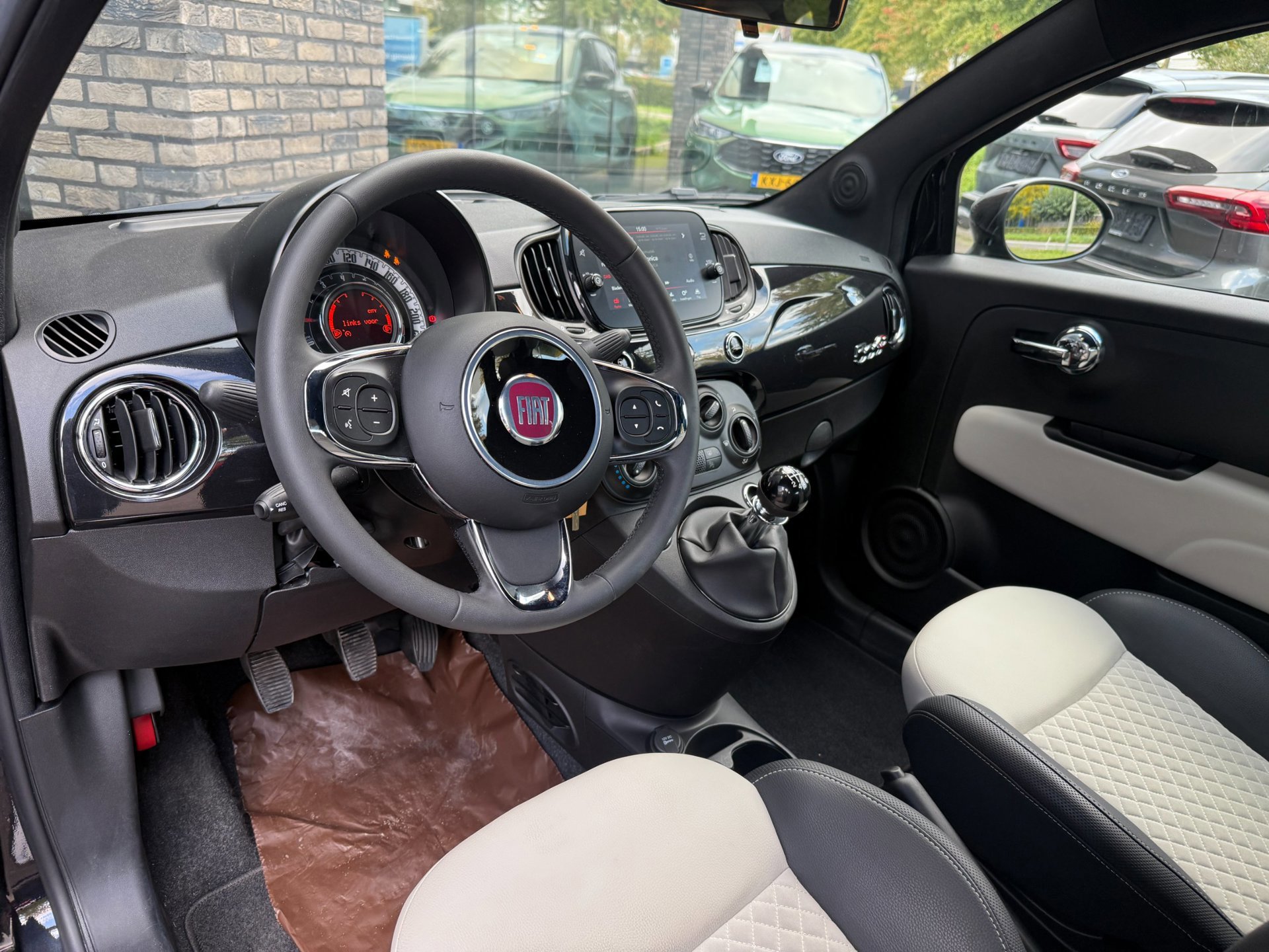 Fiat 500 C 1.0 Hybrid Dolcevita (2022), foto 9