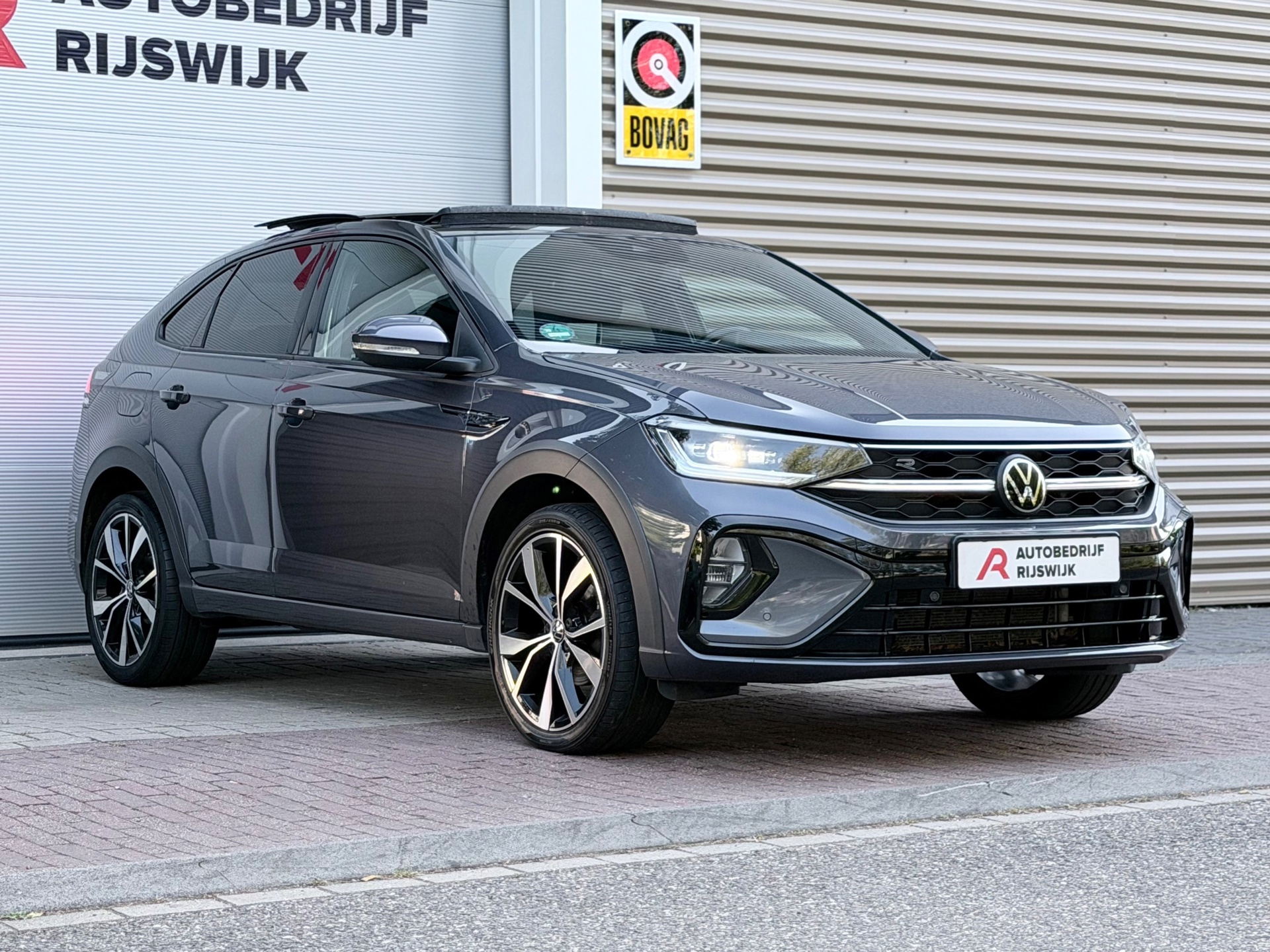 Volkswagen Taigo 1.5 TSI R-Line (2022), foto 8