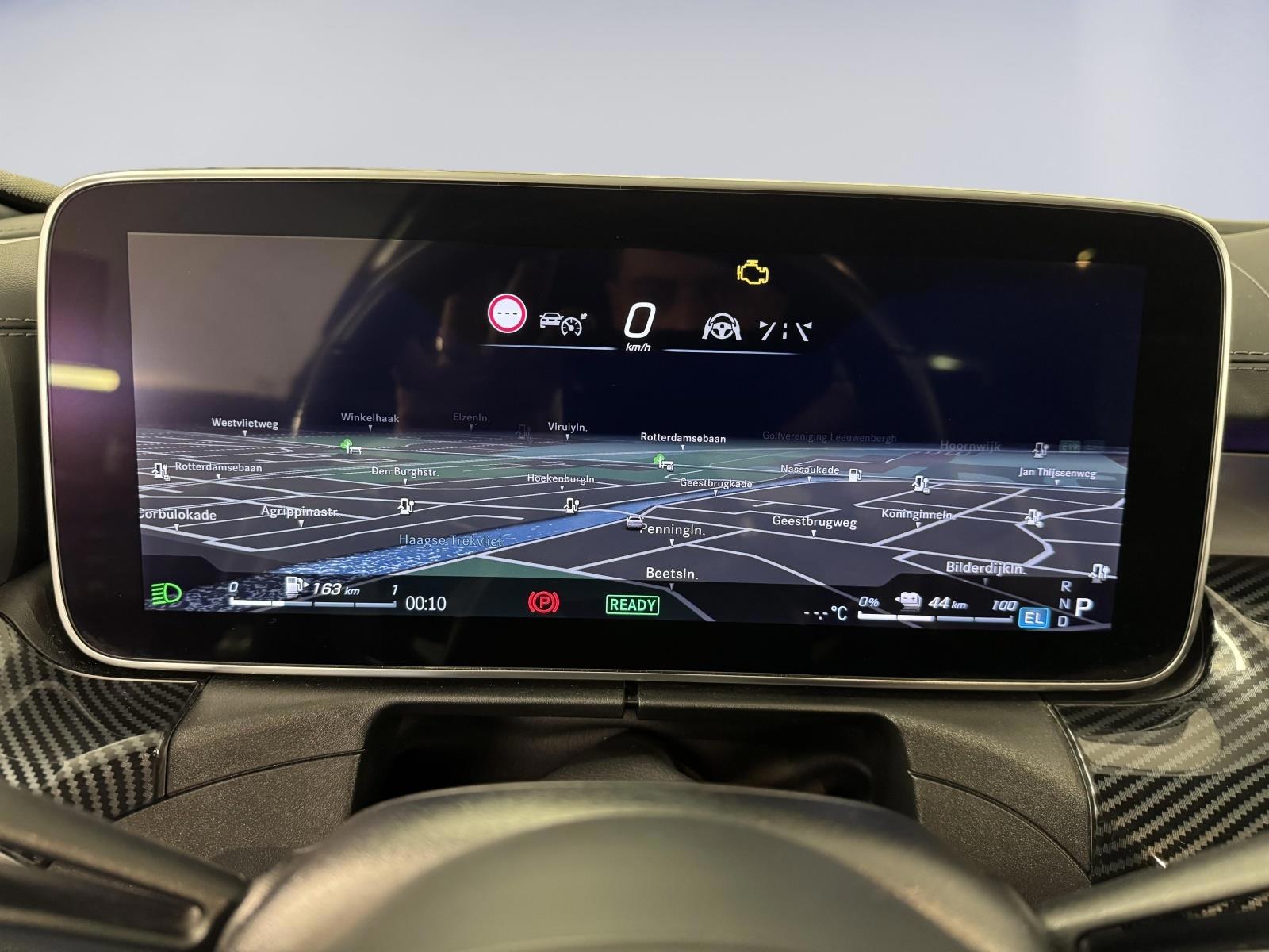 Mercedes-Benz C-klasse 300 e AMG Line (2022), foto 10