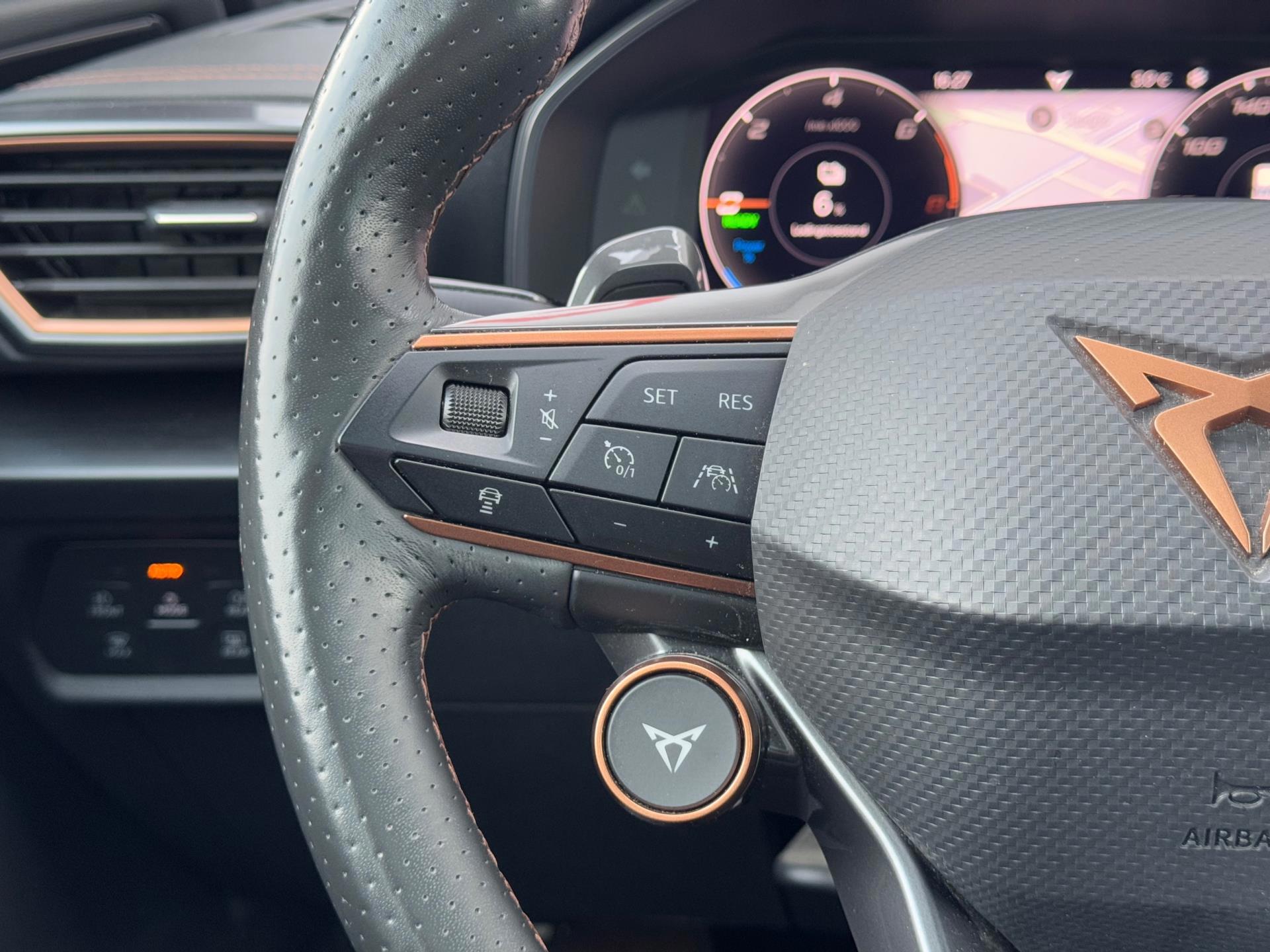 CUPRA Formentor 1.4 e-Hybrid VZ Copper Edition (2022), foto 16