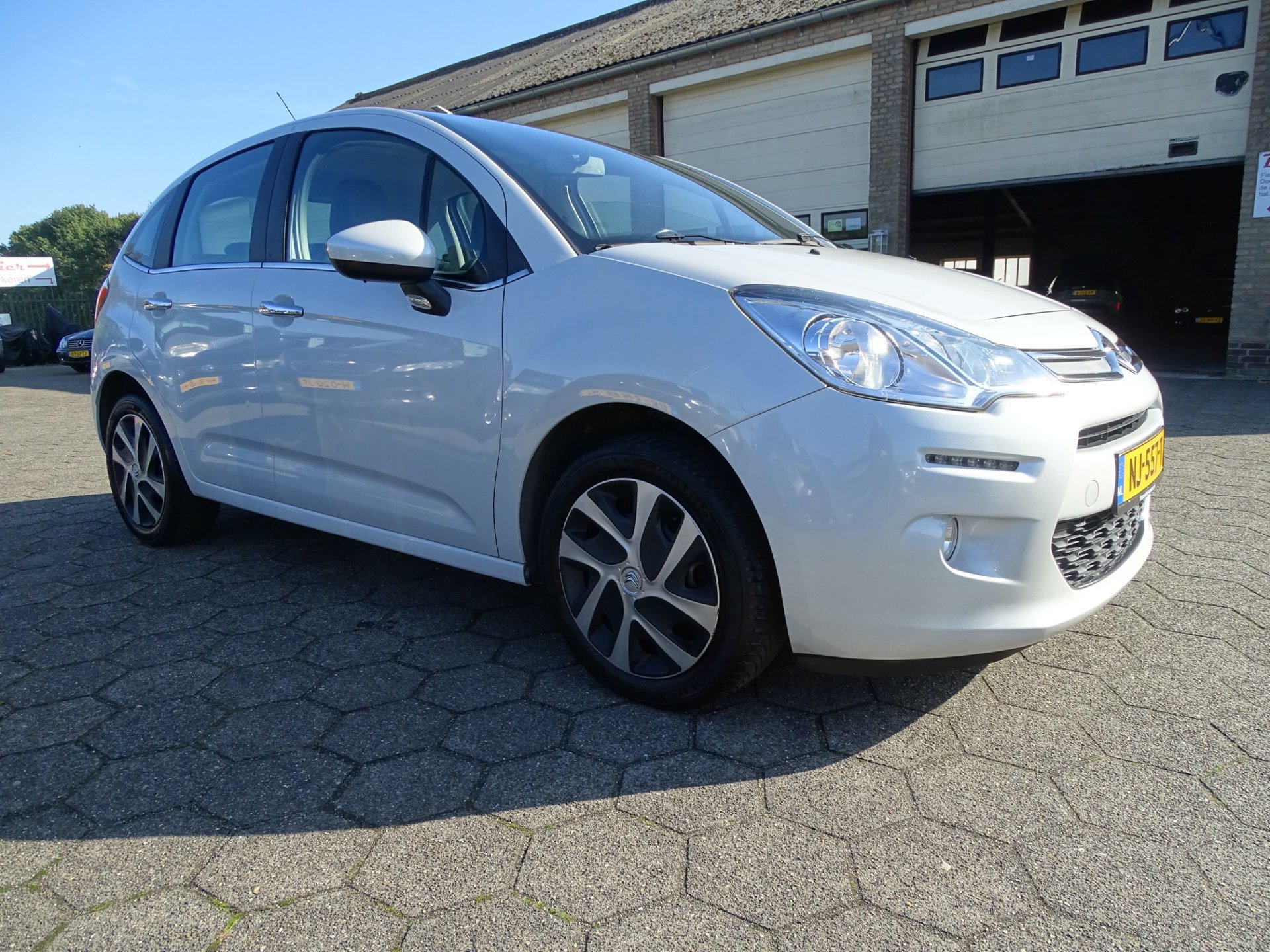 Citroen C3 1.2 PureTech Selection (2017), foto 2