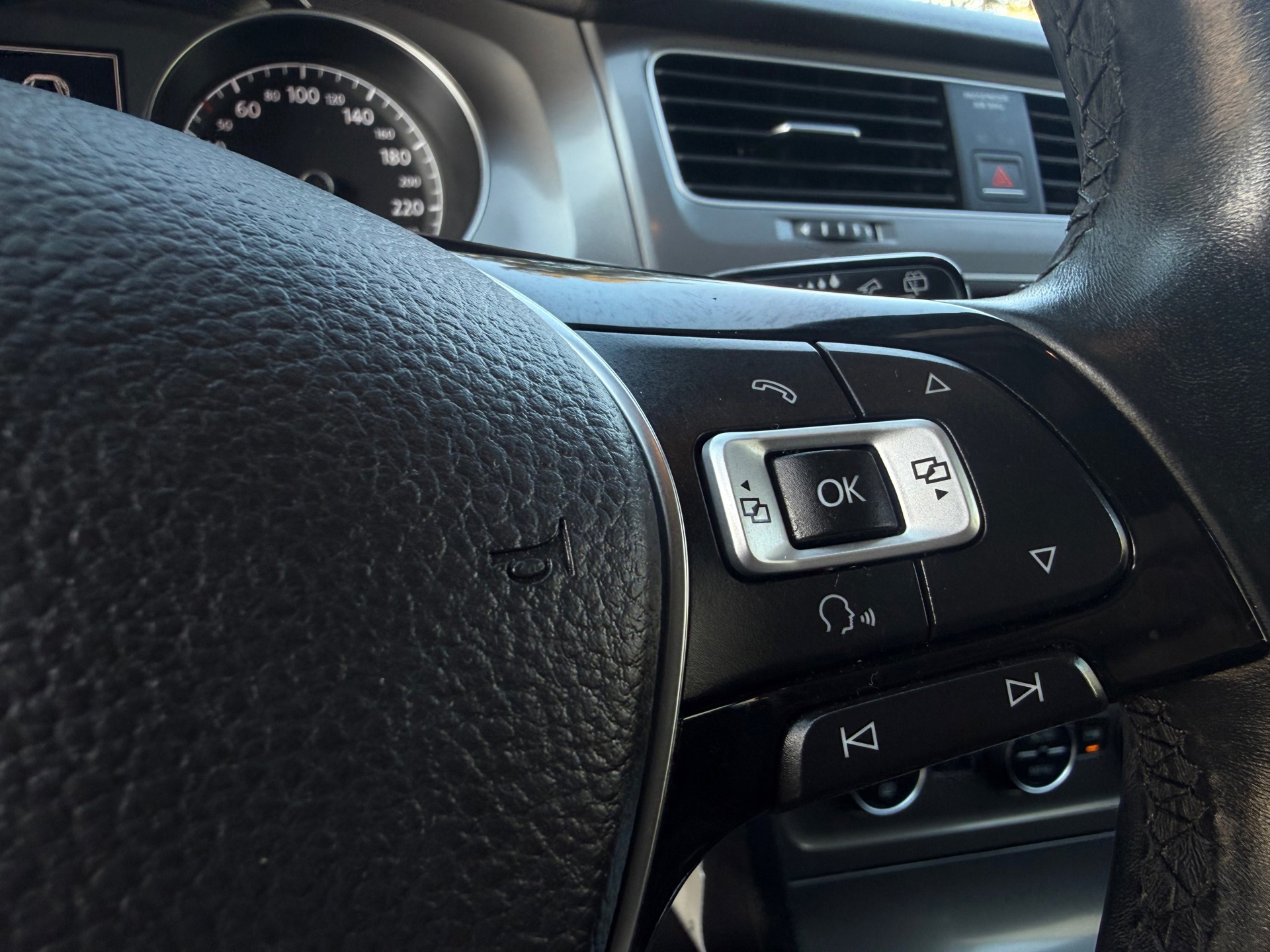 Volkswagen Golf 1.0 TSI Connected Series (2016), foto 13