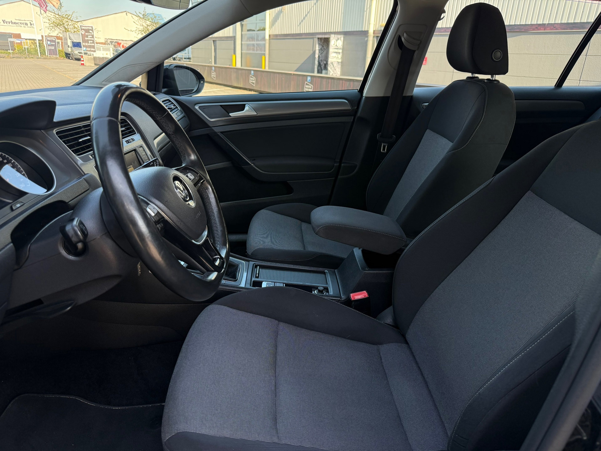 Volkswagen Golf 1.0 TSI Connected Series (2016), foto 10