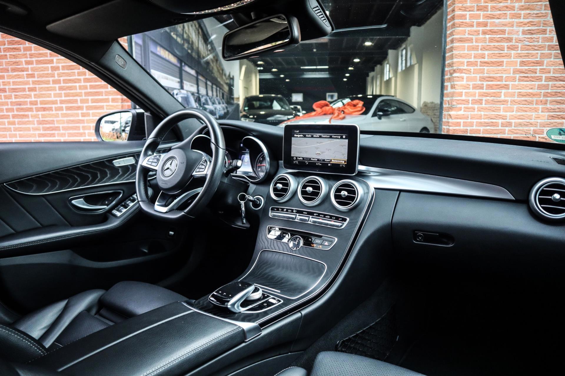 Mercedes-Benz C-klasse 250 AMG Night (2017), foto 11
